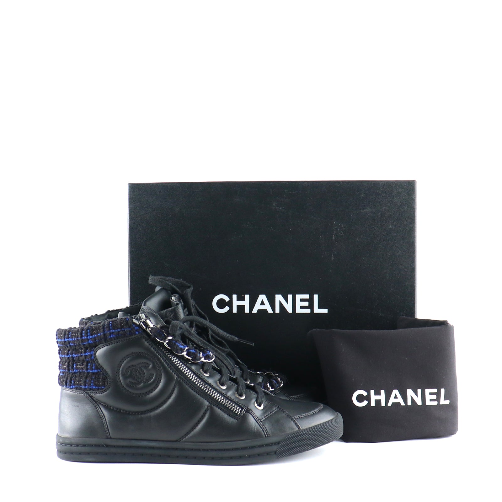 CHANEL - Baskets montantes en cuir noir et tweed (T38,5)