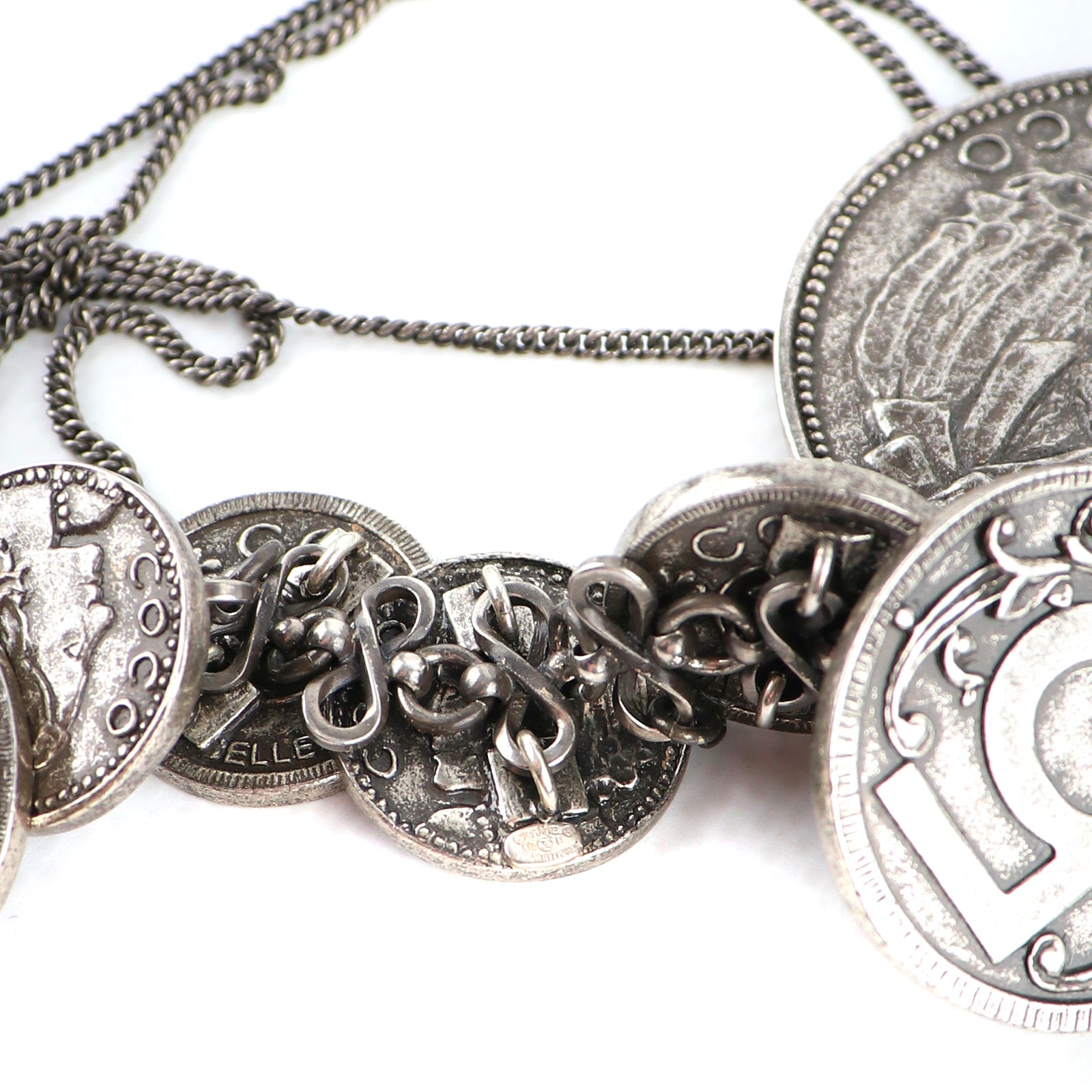 CHANEL - Long necklace Collector coins