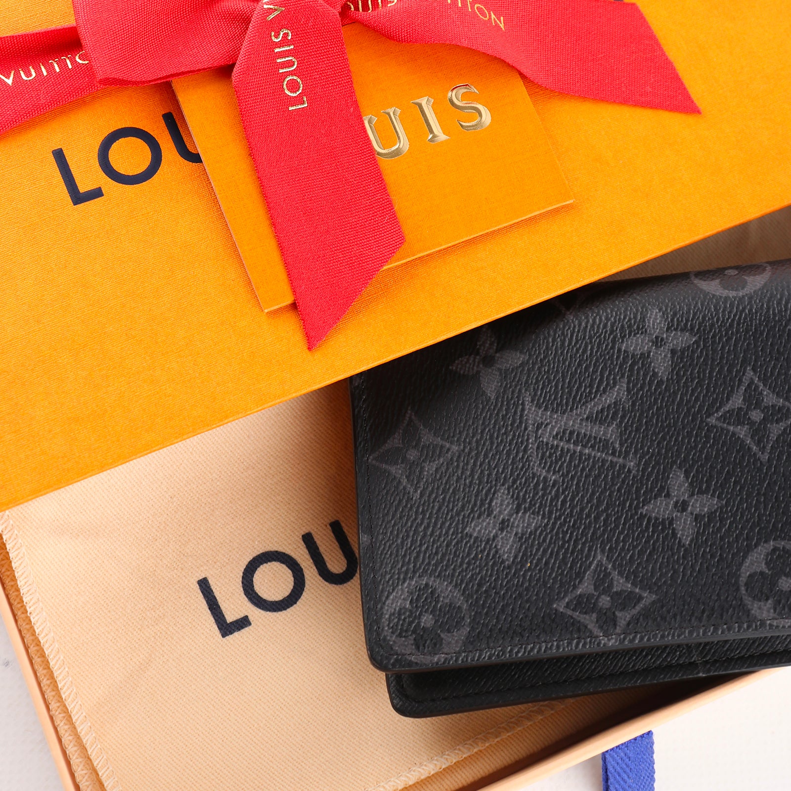 LOUIS VUITTON - Portefeuille Brazza monogram éclipse