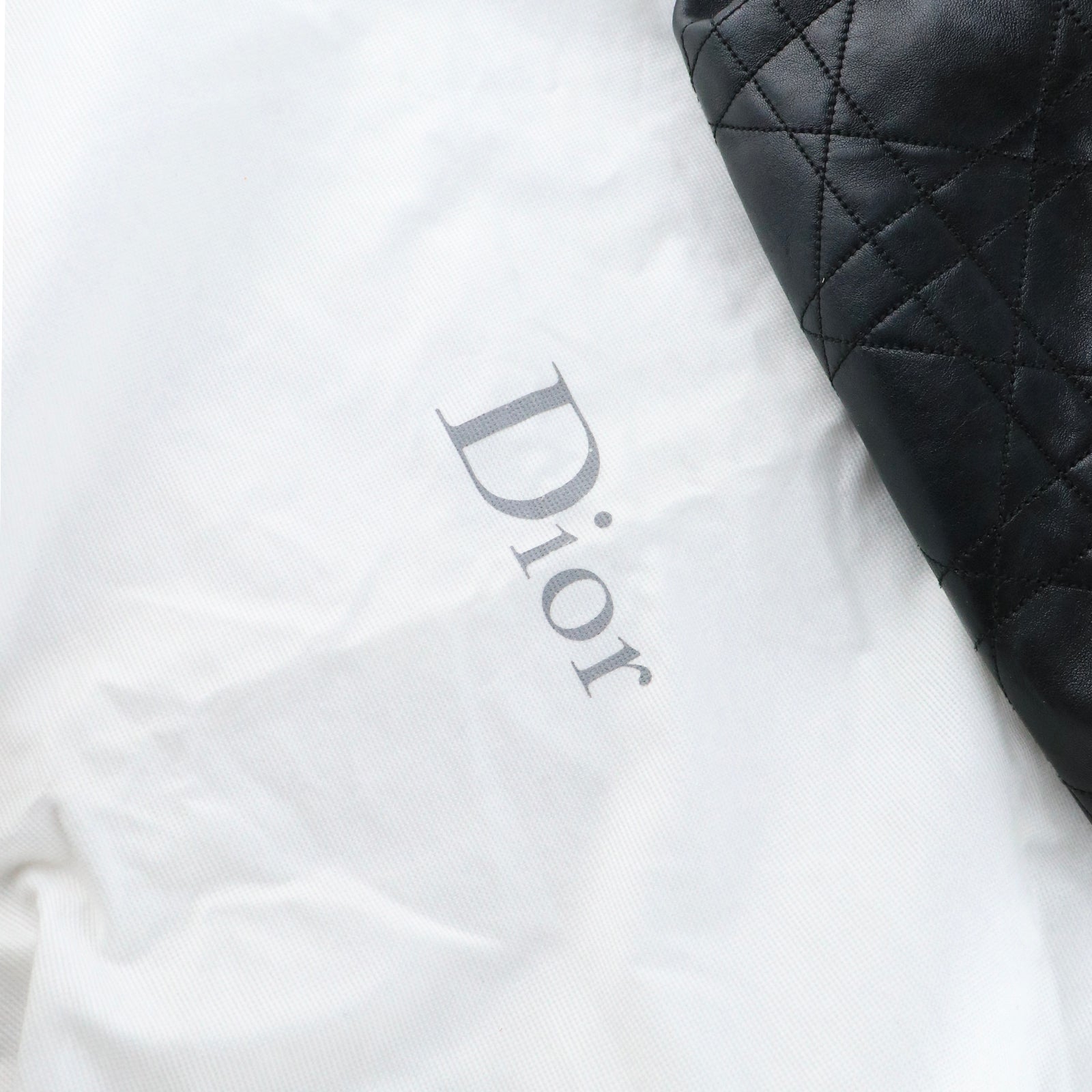 DIOR - Vintage cannage seal bag in black leather