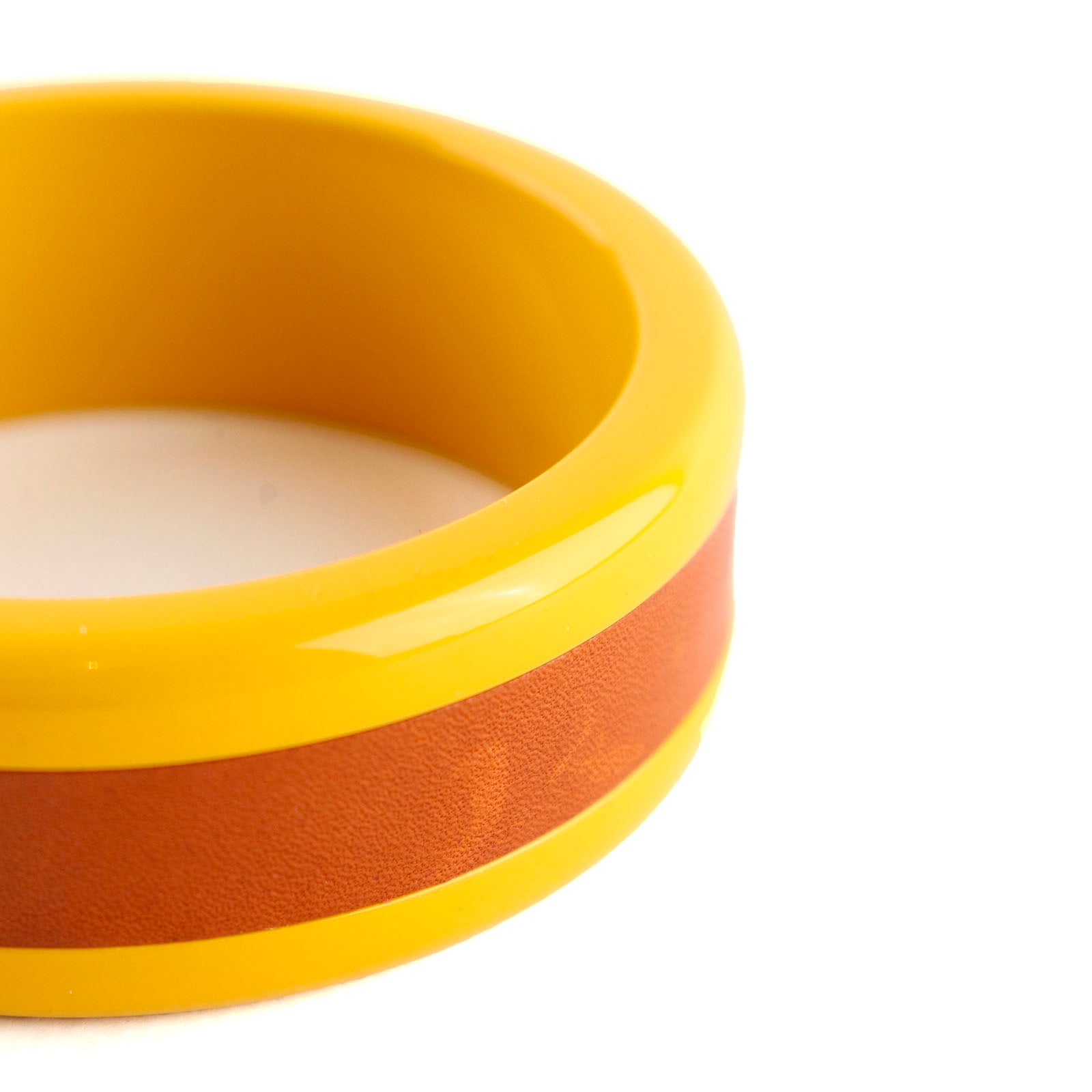 HERMÈS - Bracelet en cuir et bois laqué