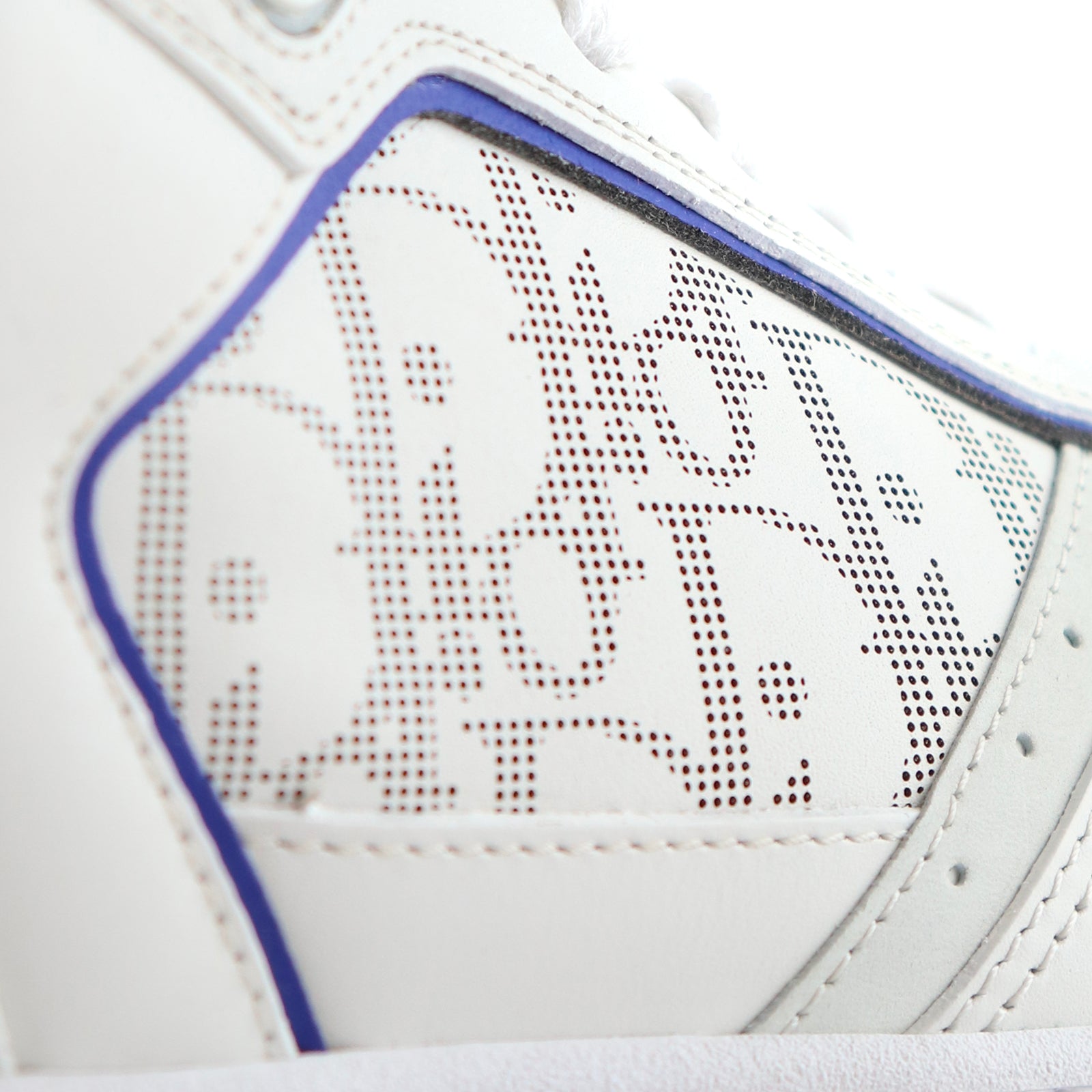 DIOR - B27 High sneakers in white and navy blue leather (T43)