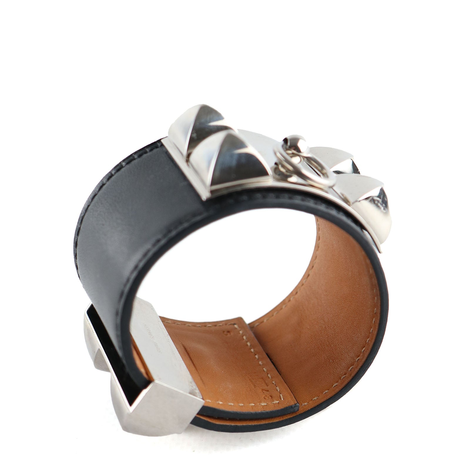 HERMÈS - Dog collar cuff in black smooth leather