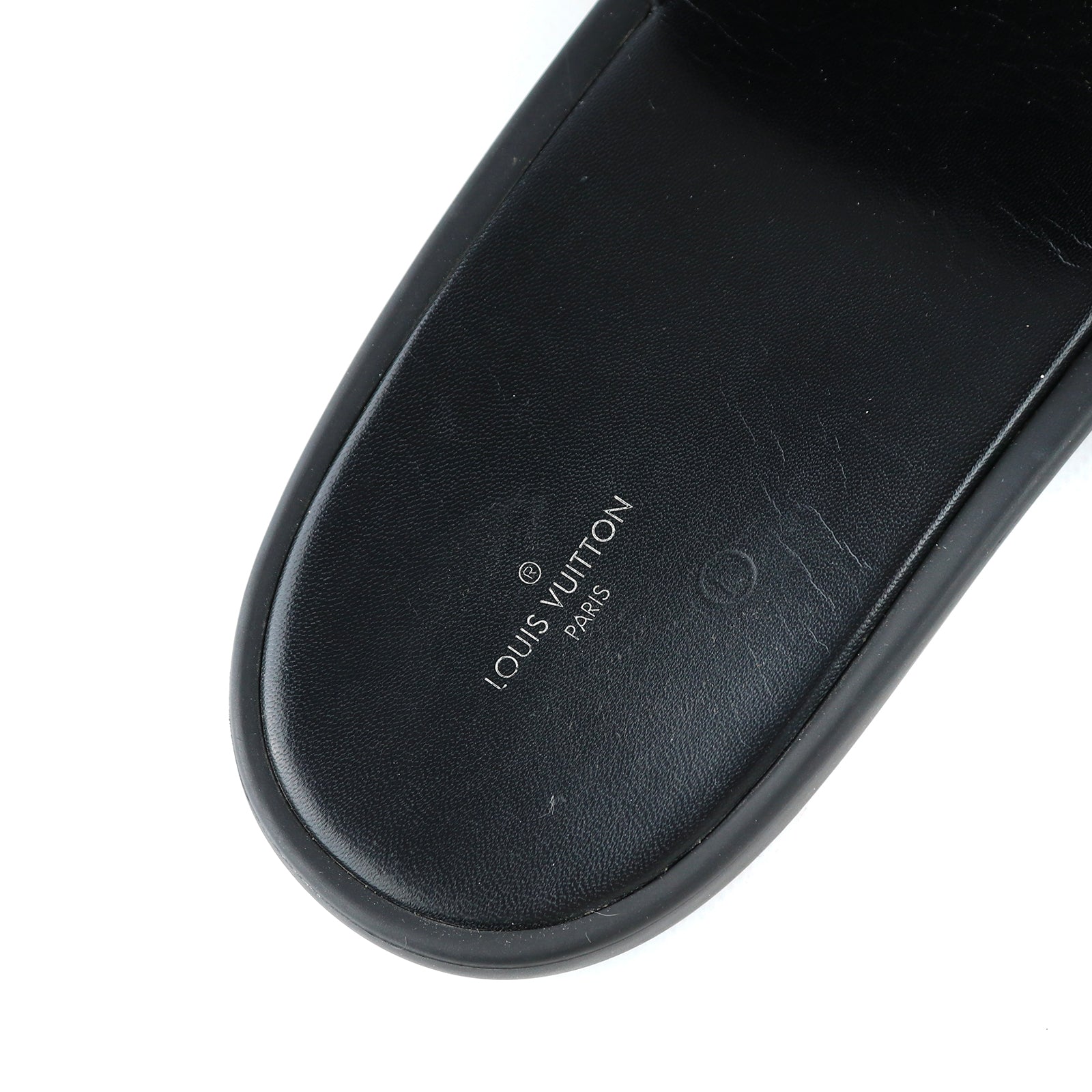 LOUIS VUITTON - Pool Slide Sandals (T40)