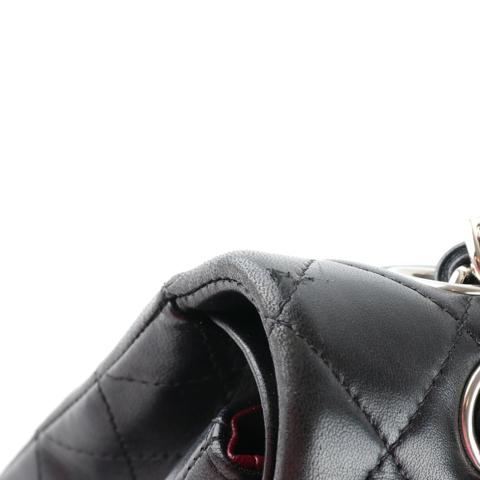CHANEL - Sac à main Timeless 25 double flap en cuir matelassé noir