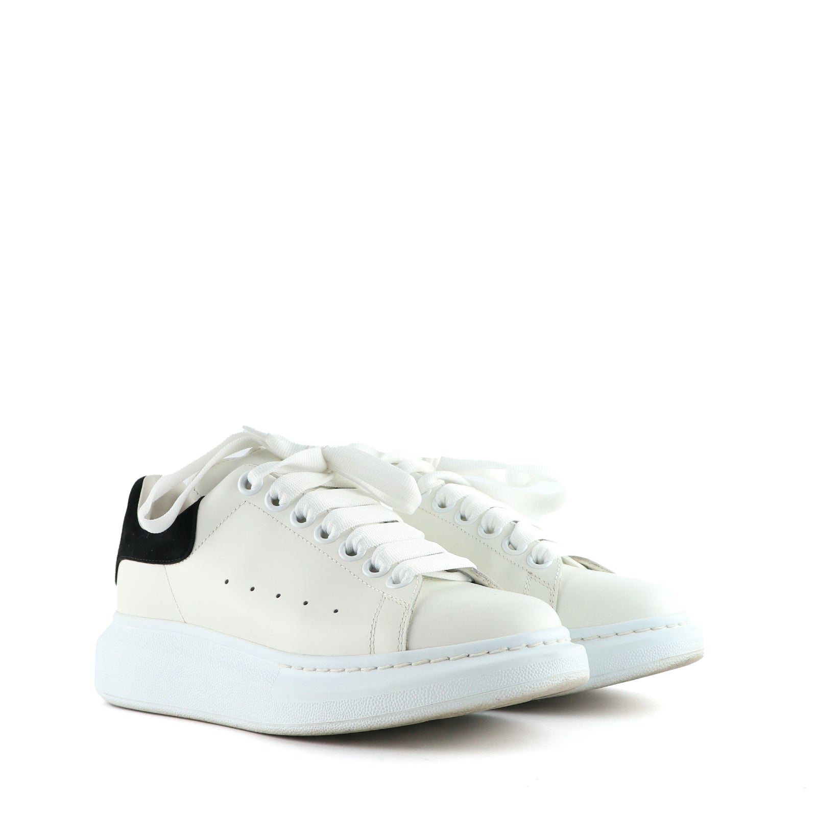 ALEXANDER MCQUEEN - Oversize sneakers in white leather (T36)
