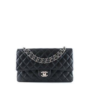 CHANEL - Sac à main Timeless 25 double flap en cuir matelassé noir