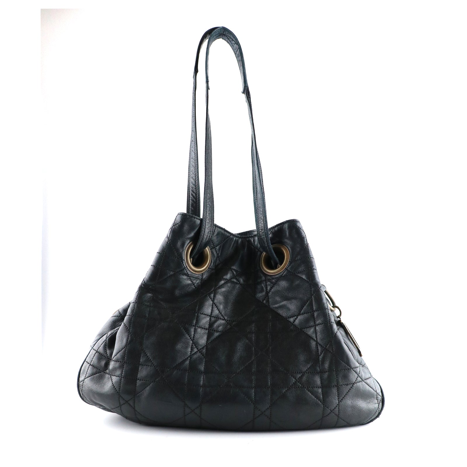 DIOR - Vintage cannage seal bag in black leather