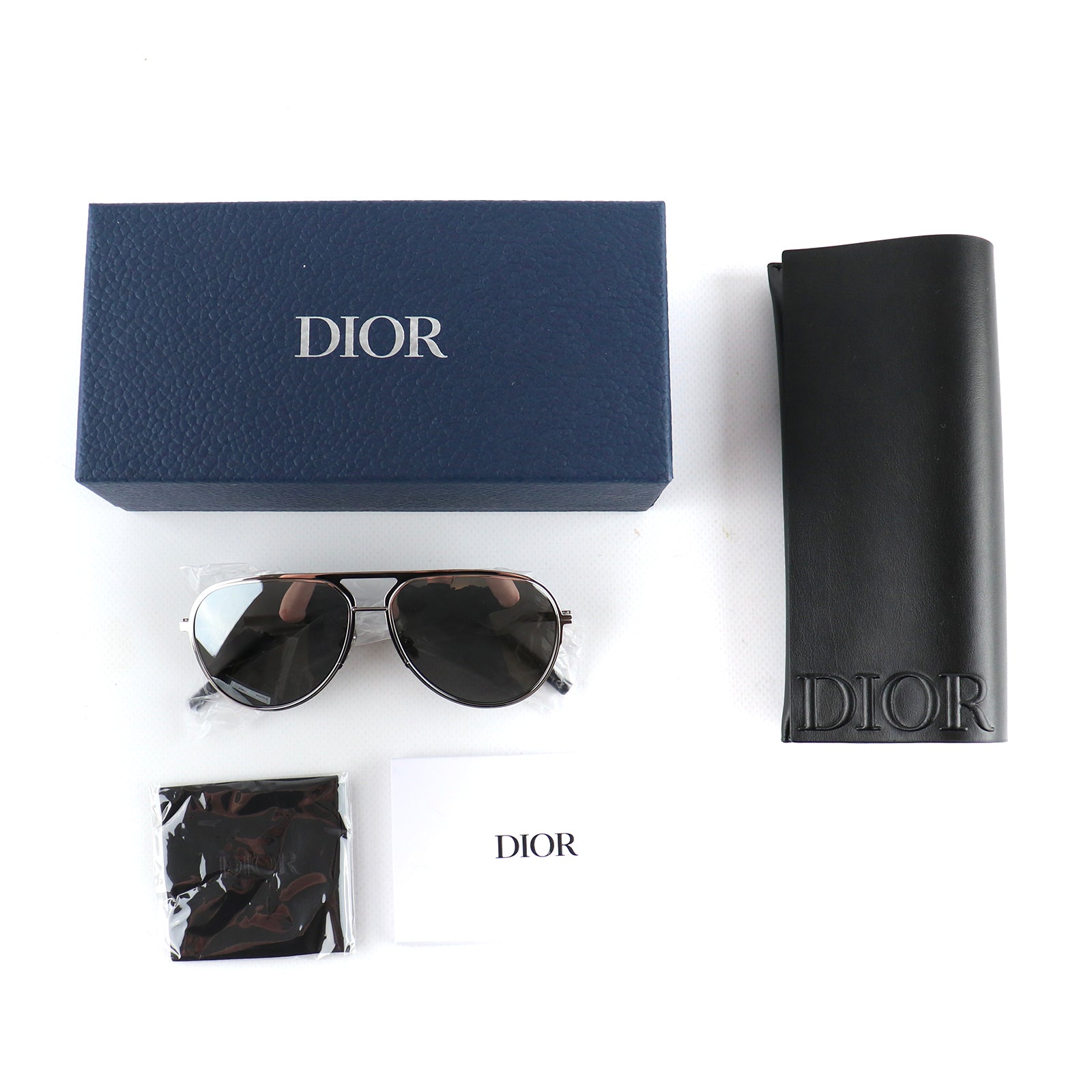 DIOR - DiorEssential A2U sunglasses