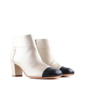 CHANEL - Bottines en cuir argenté (T39)