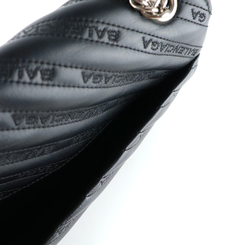 BALENCIAGA - Sac à bandoulière BB Round en cuir noir matelassé