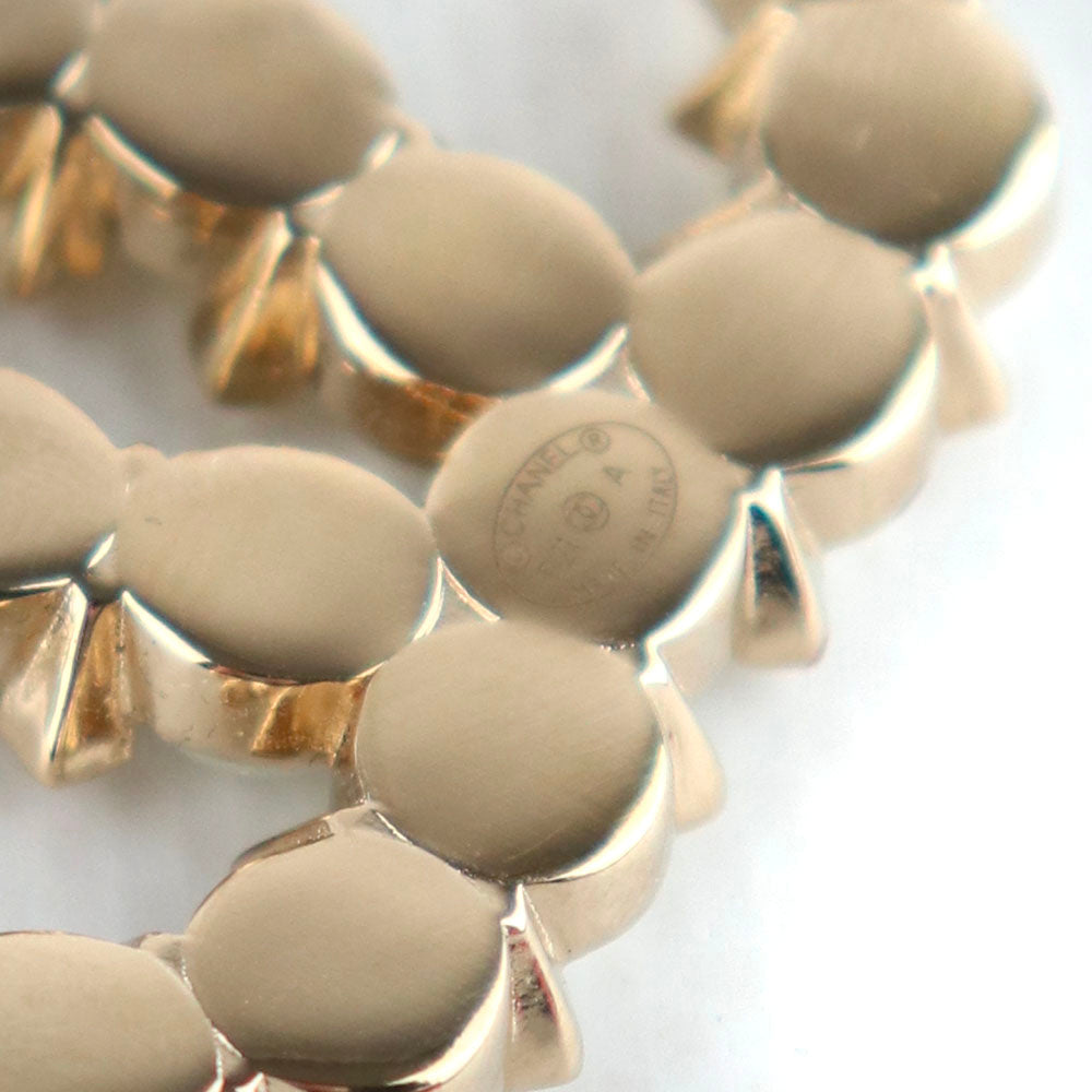 CHANEL - Broche CC en perles