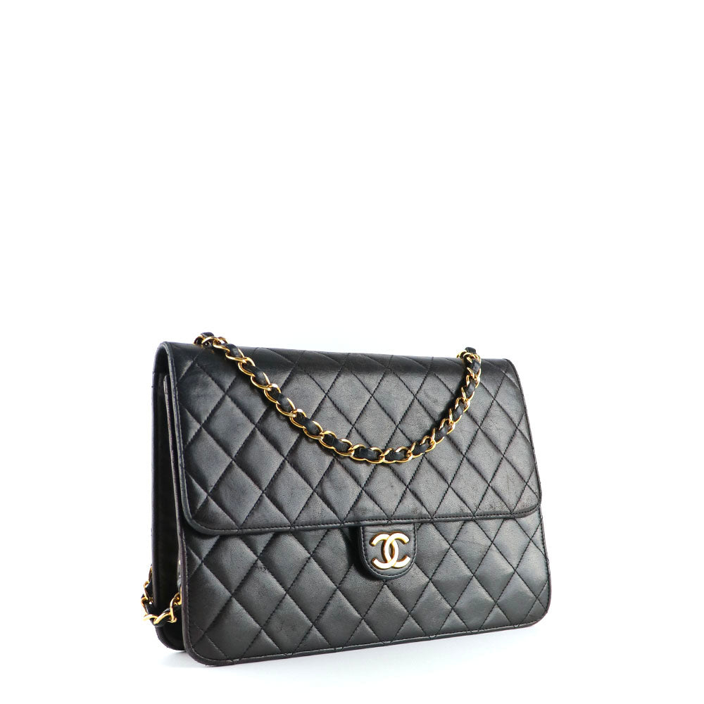 CHANEL - Classic vintage flap bag