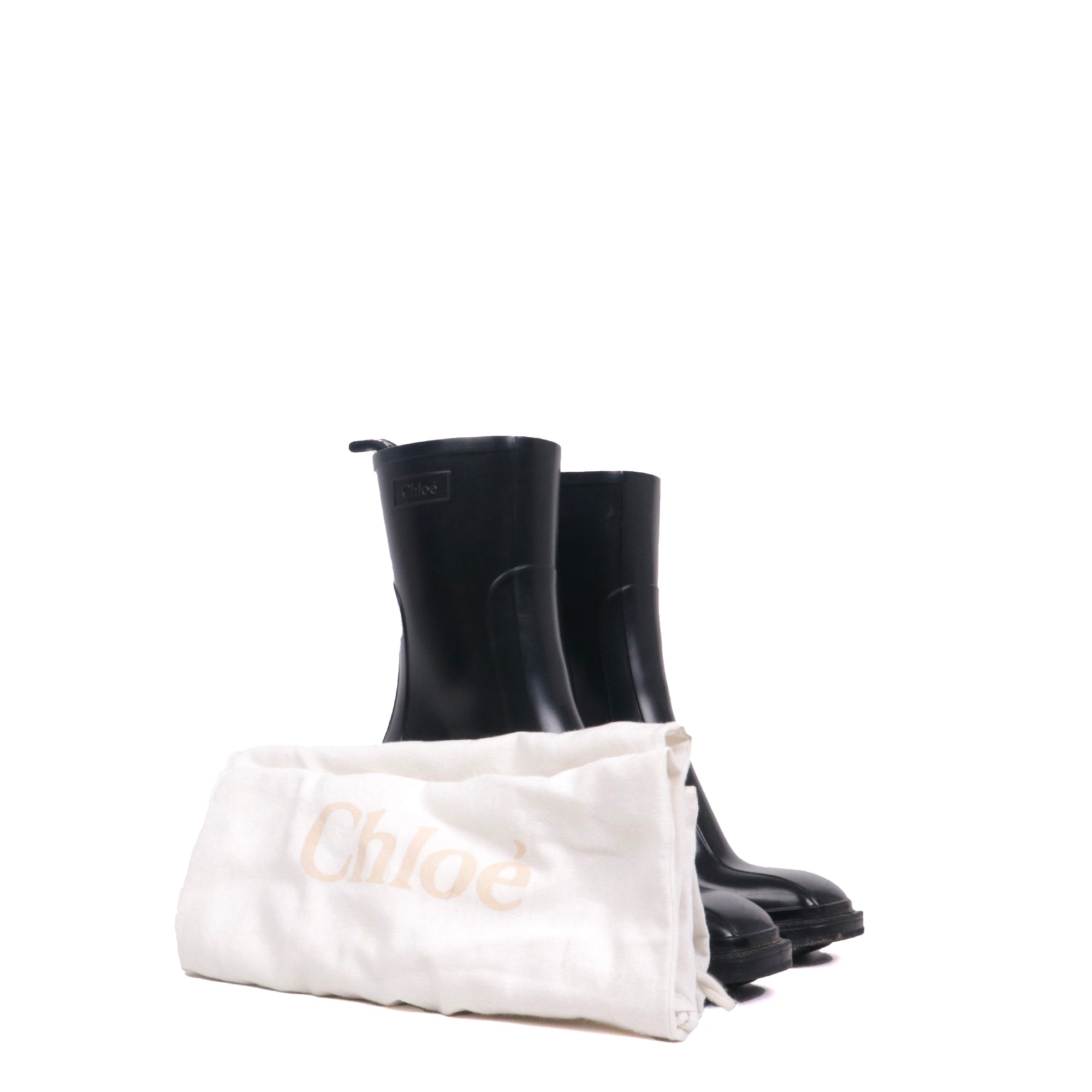 CHLOÉ - C Chloé ankle boots in crocodile-embossed leather (T38.5)