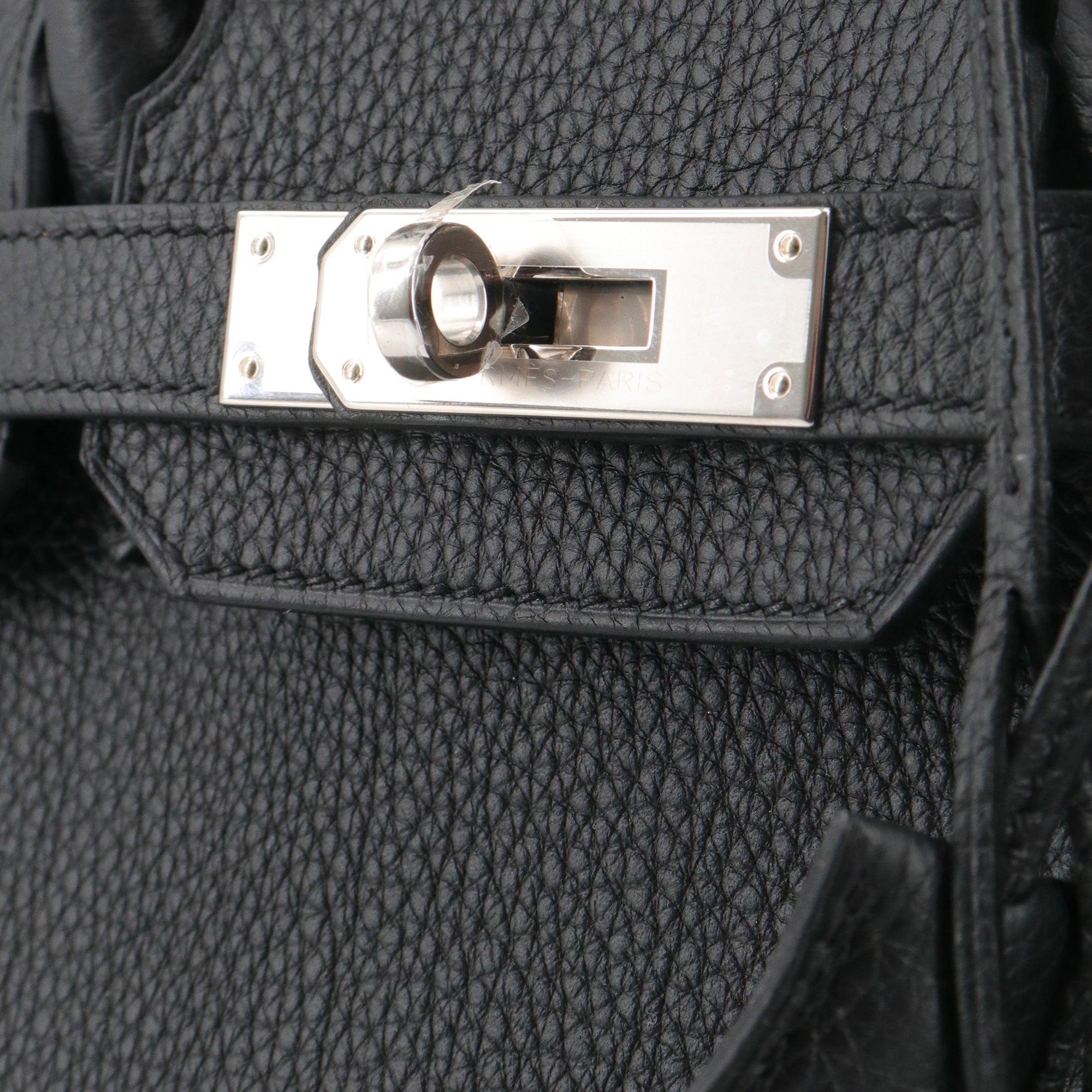 HERMÈS - Birkin 35 handbag in black togo leather 