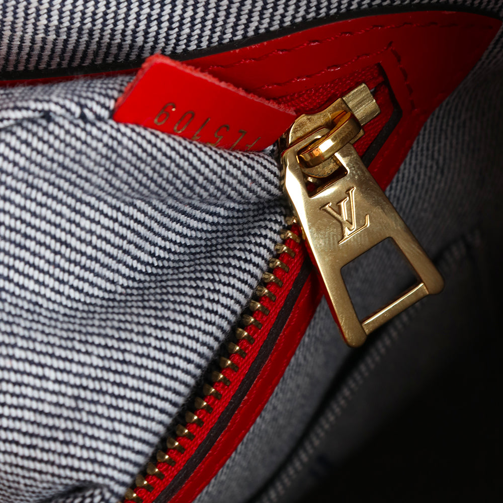 LOUIS VUITTON - Sac cabas OnTheGo GM en denim bleu et cuir rouge