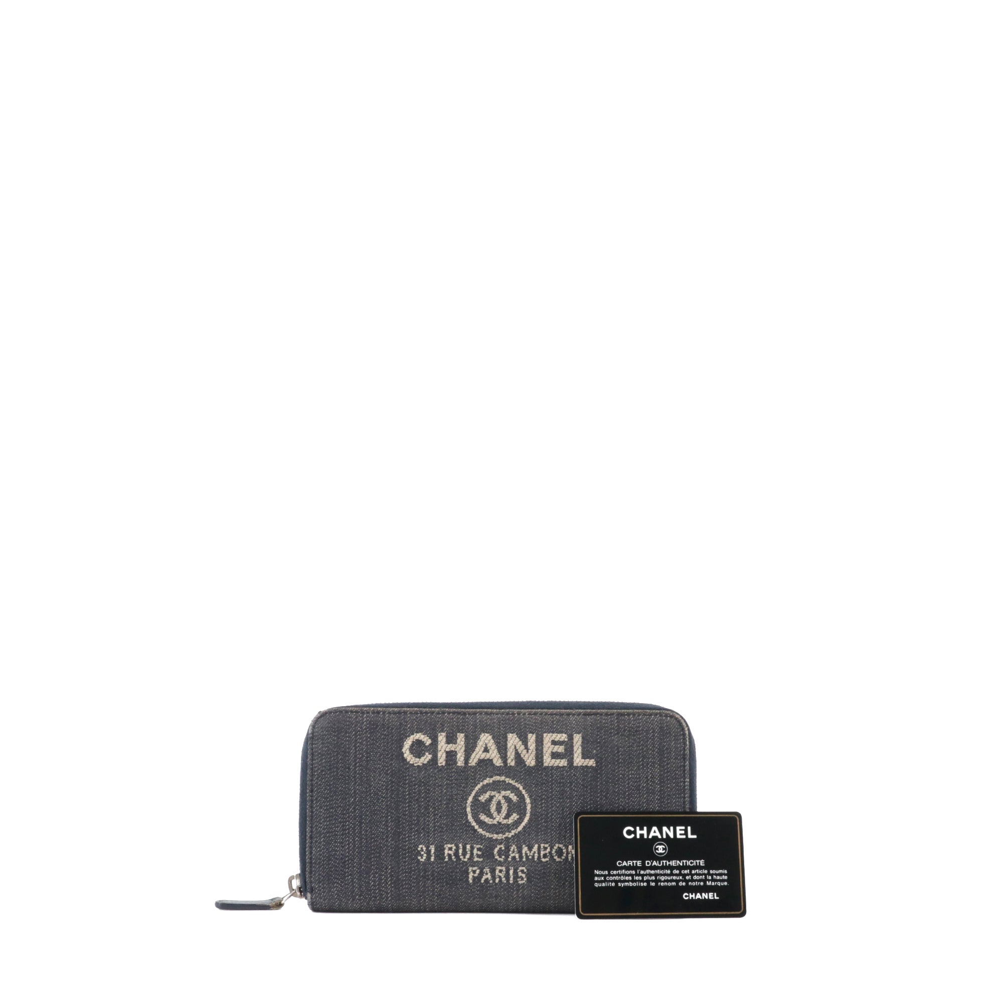 CHANEL - Portefeuille Deauville Chanel en denim bleu marine
