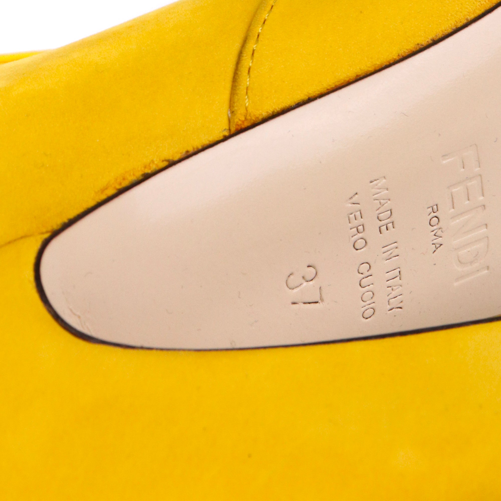 FENDI - Bottines à talon FFreedom Fendi en suède jaune (T37)
