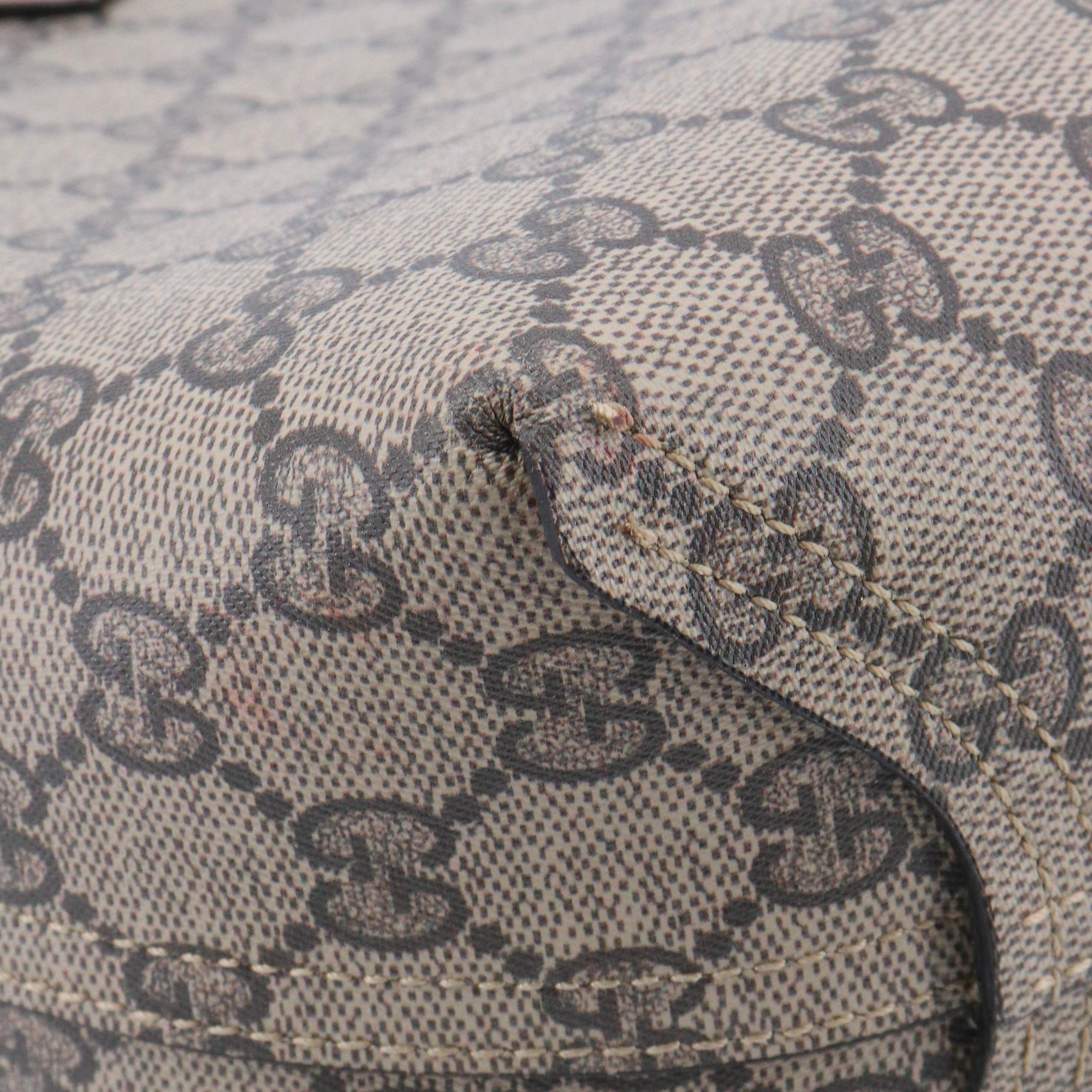 GUCCI - Gucci Soho tote bag in silver grained leather 