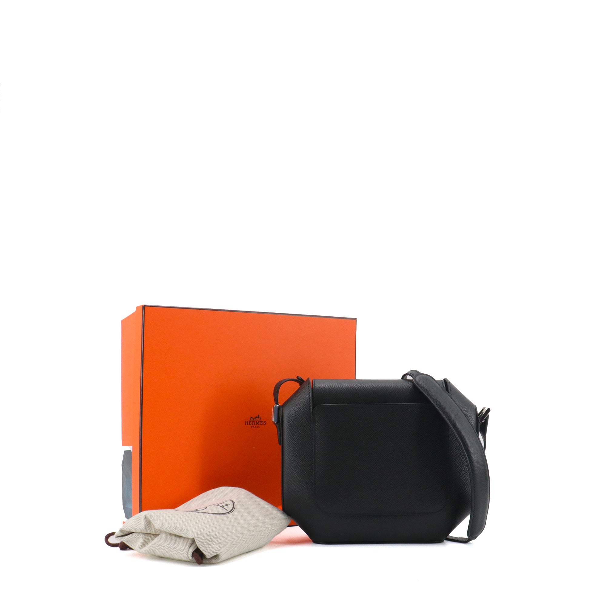 HERMÈS - Sac à bandoulière Octogone Hermès en cuir epsom noir