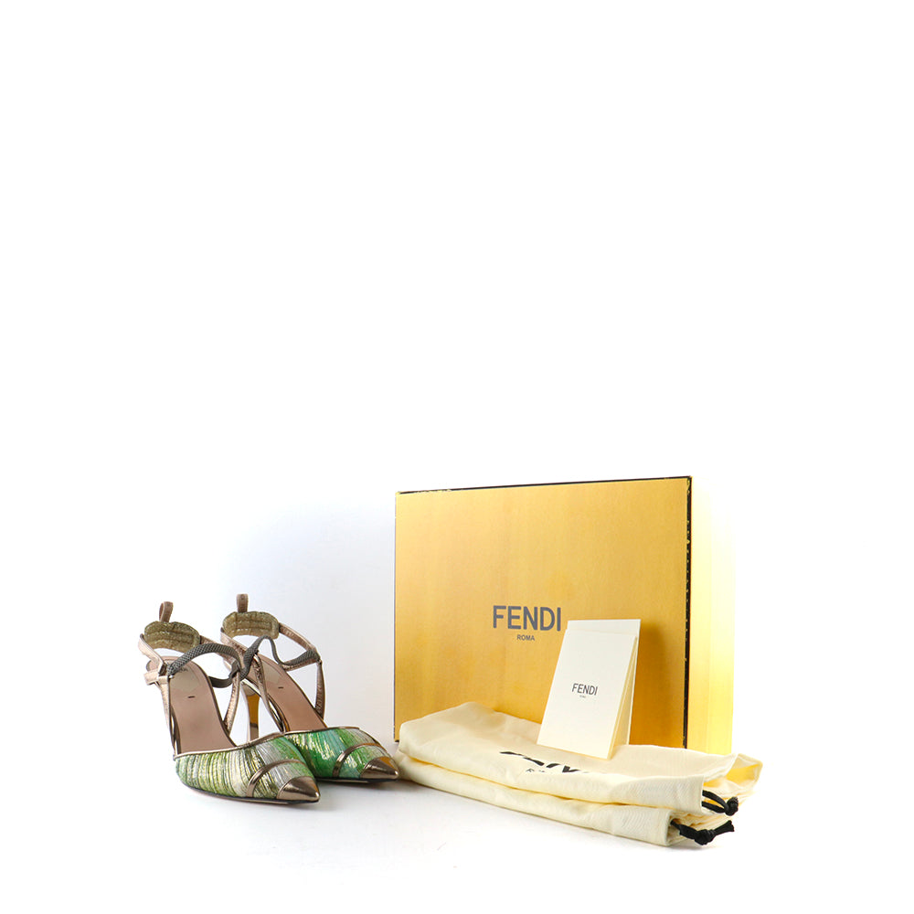 FENDI - Escarpins Colibri Lite en cuir doré et toile verte (T38,5)