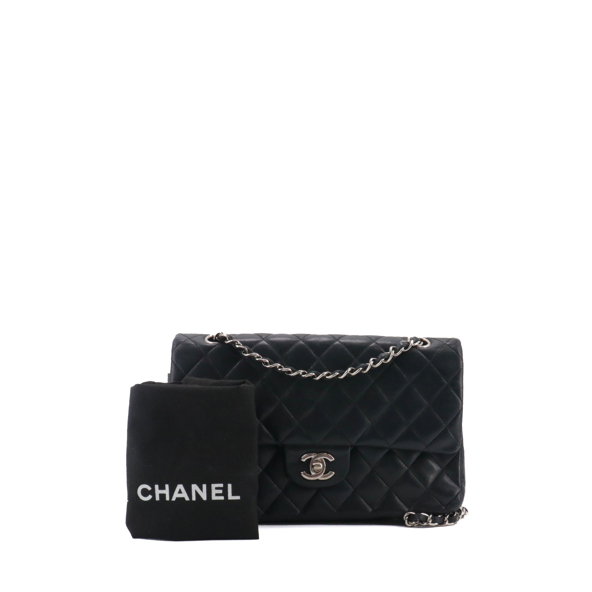 CHANEL - Chanel Timeless 25 double flap handbag in black quilted leather