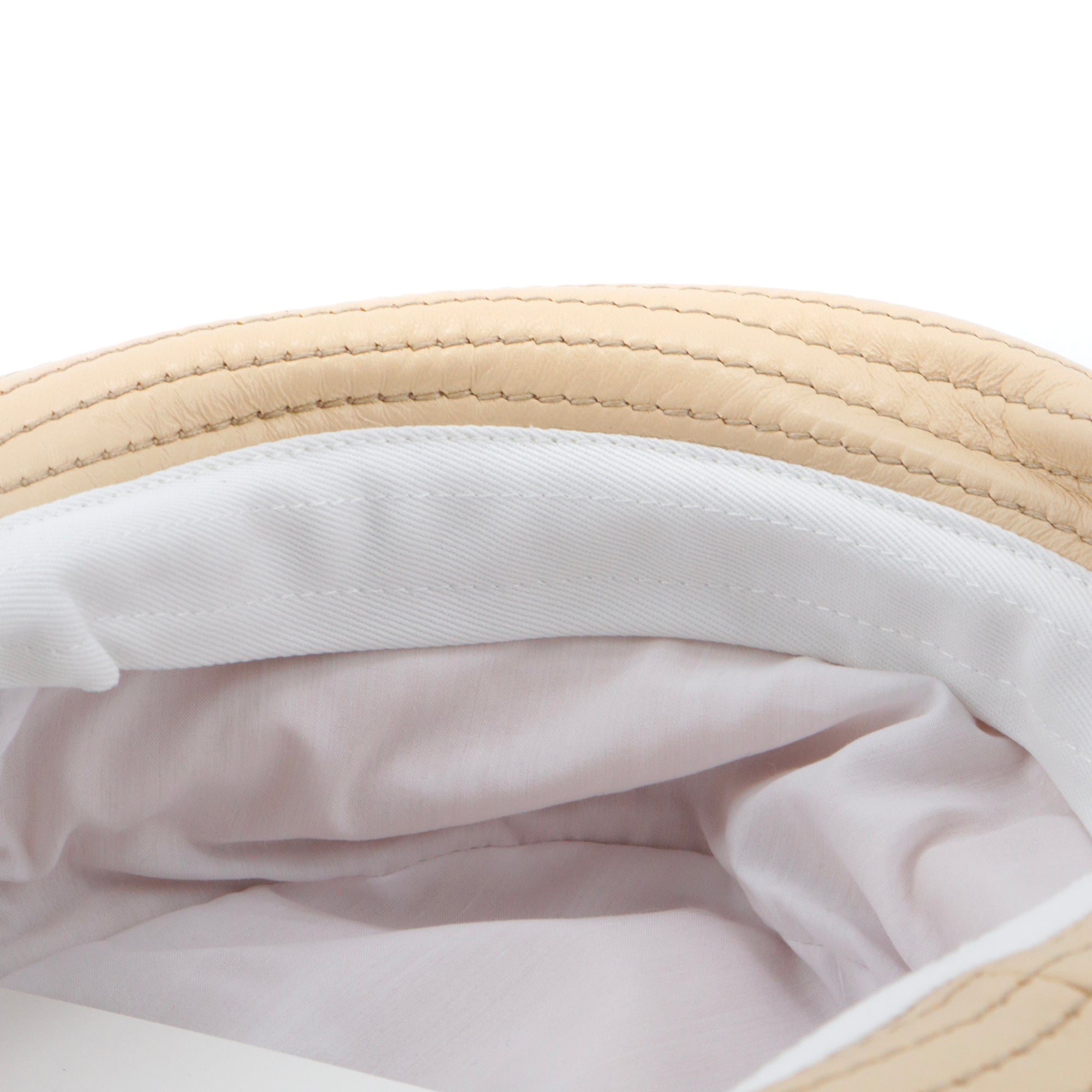 JACQUEMUS - Bob Mentalo Jacquemus en cuir d'agneau beige (T56)