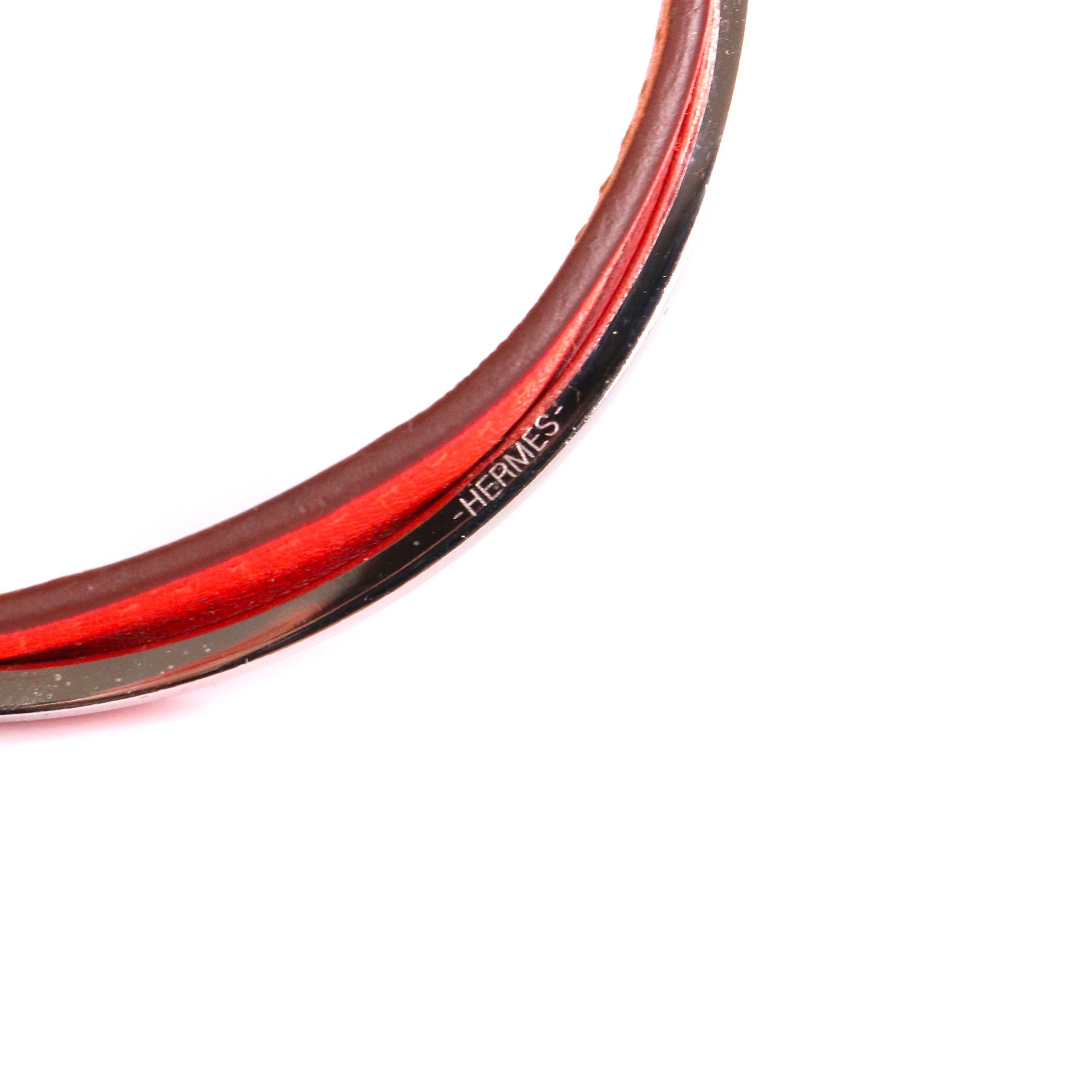HERMÈS - Jonc Clou de Forge Hermès en cuir rouge et métal (M)