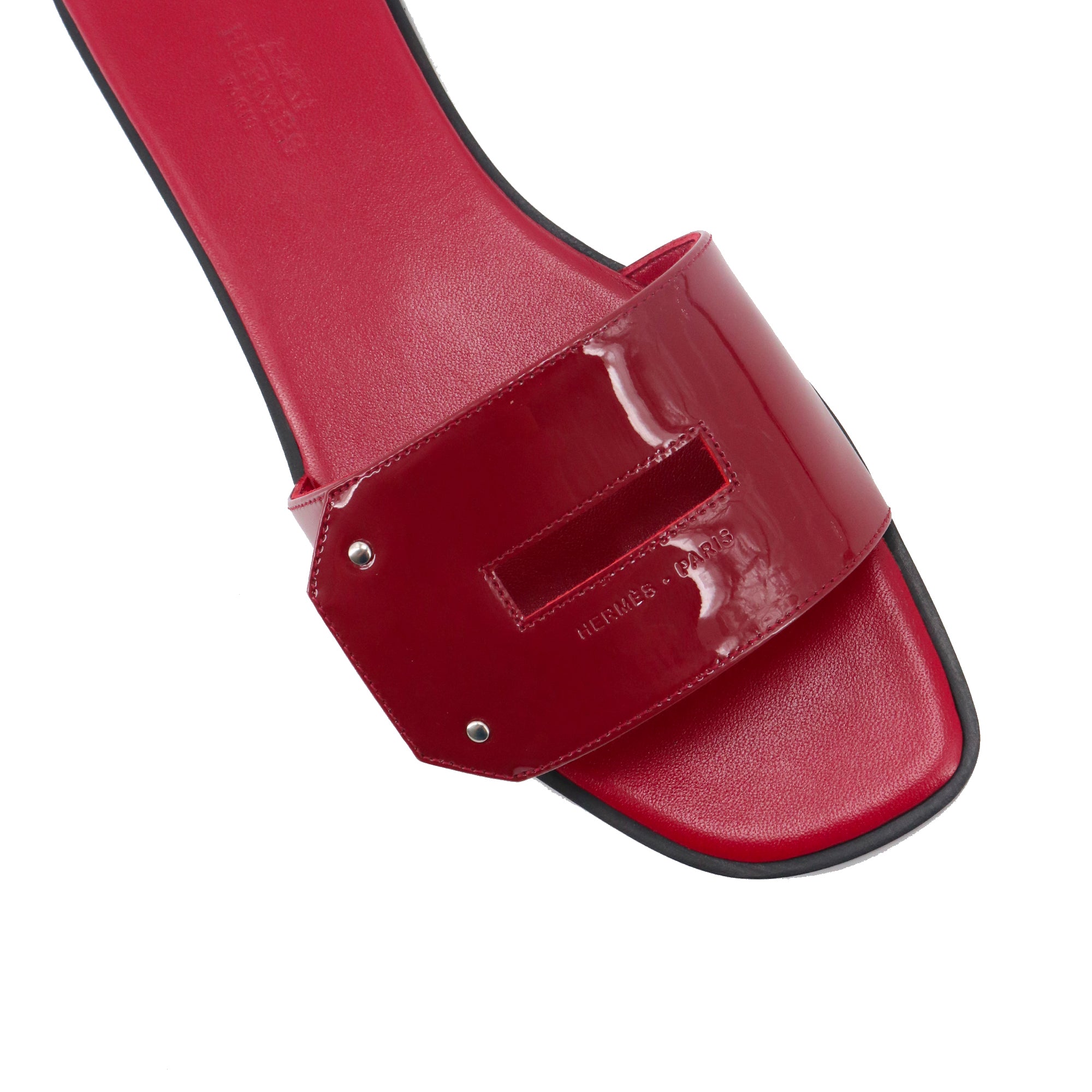 HERMÈS - Sandales View Hermès en cuir verni bordeaux (T37)