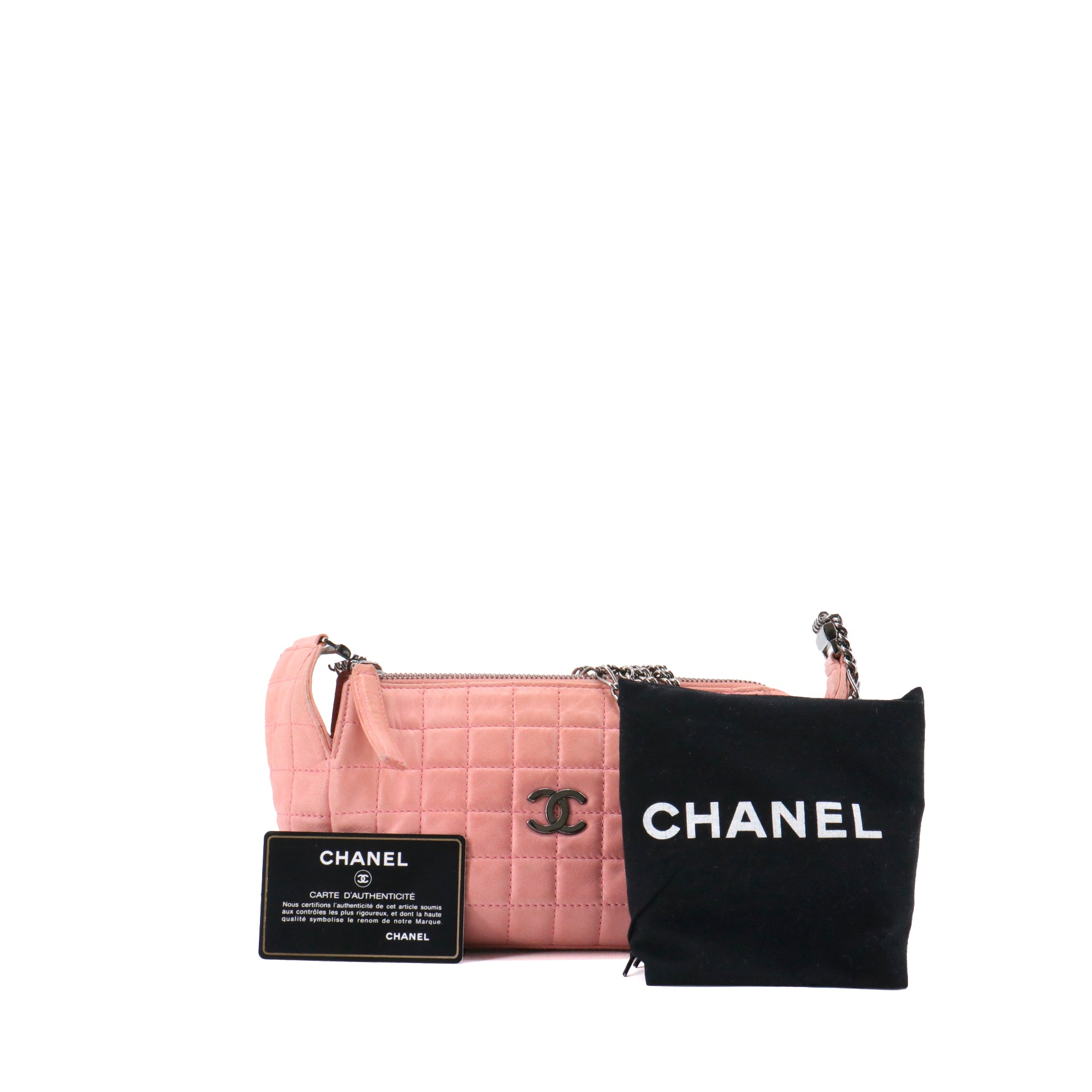 CHANEL - Chanel Chocolate Bar Multiple Chain Shoulder Bag in Vintage Pale Pink Leather