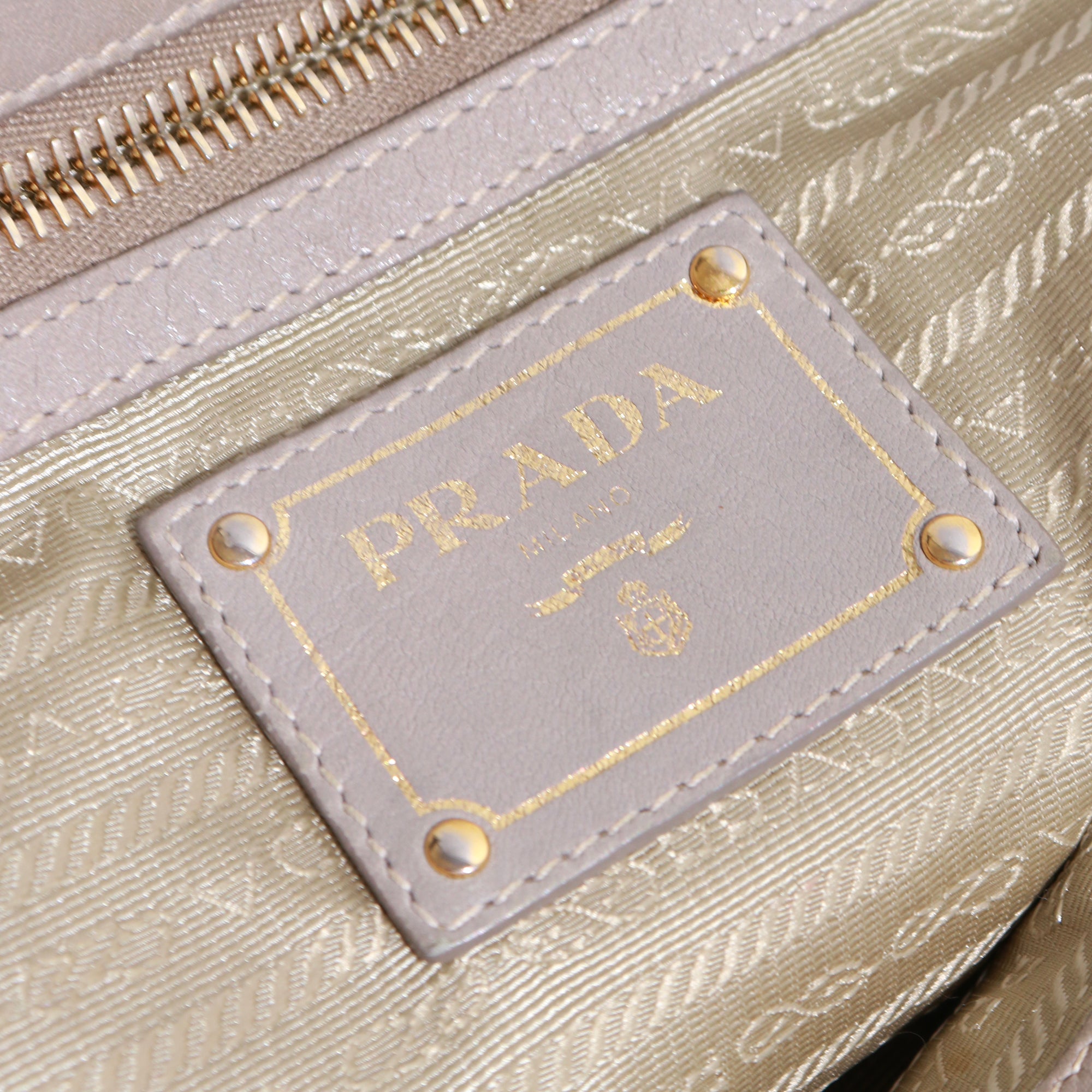 PRADA - Vintage gray leather handbag