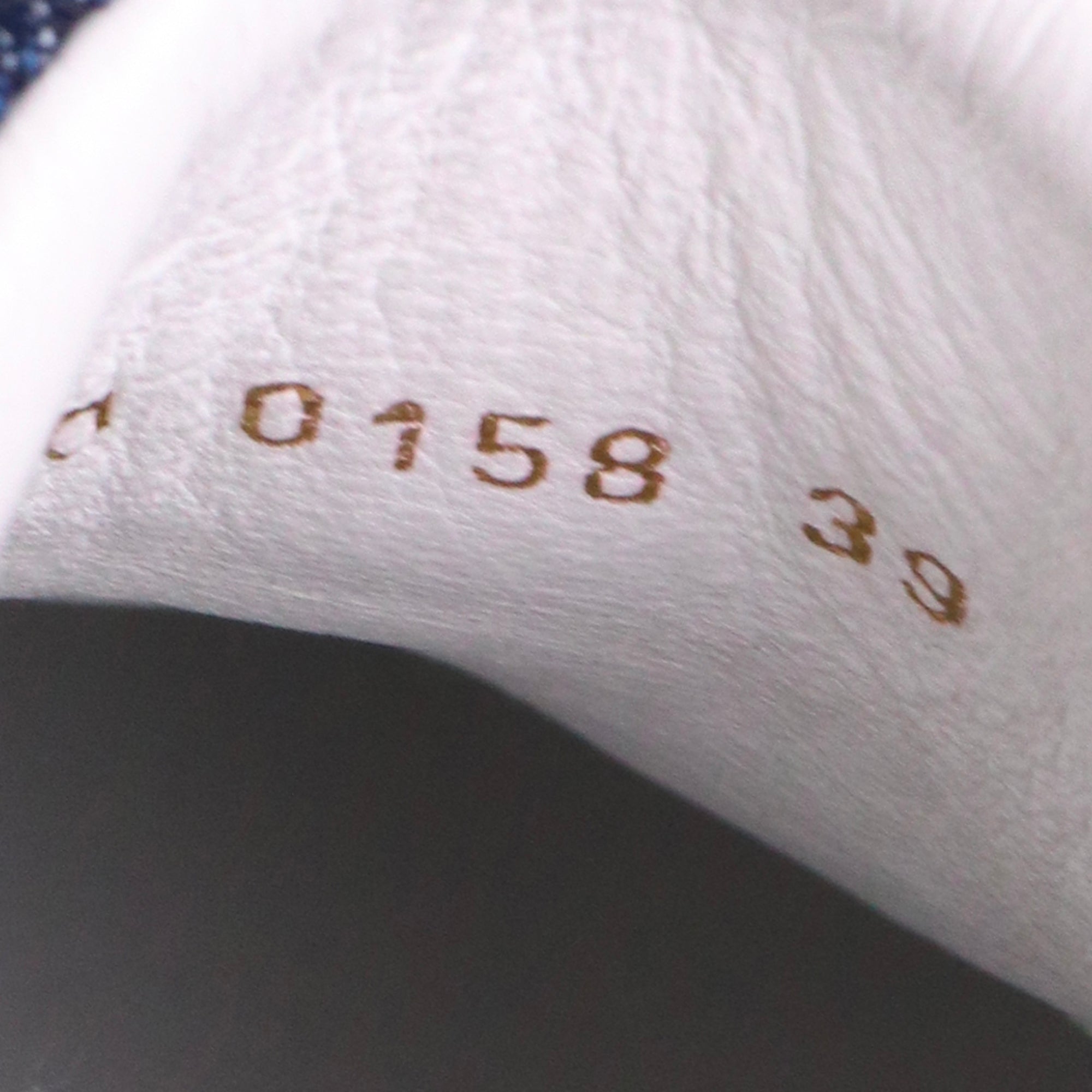 LOUIS VUITTON - Sneakers Run Away Louis Vuitton en denim (T39)