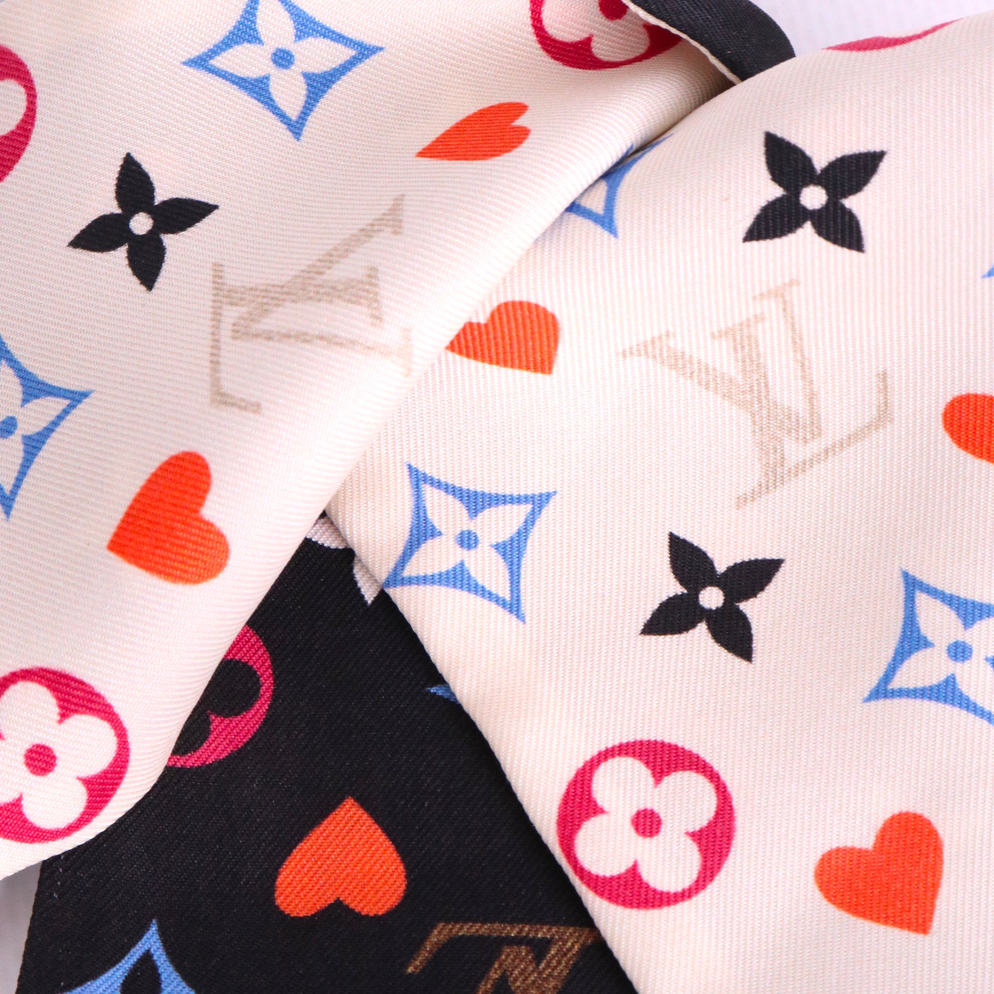 LOUIS VUITTON - Louis Vuitton Liberty Twilly in silk