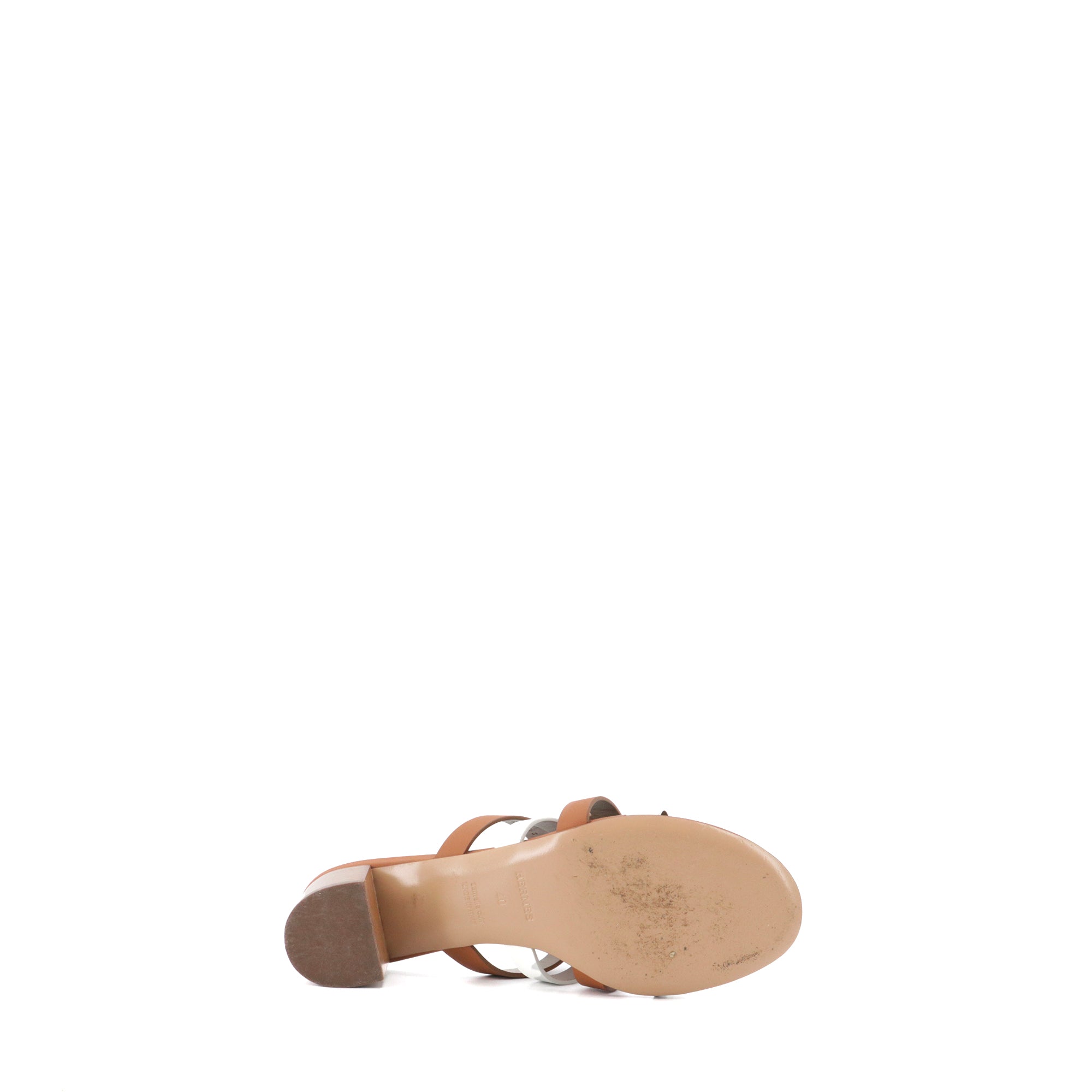 HERMÈS - Amica Hermès heeled sandals in brown and white leather (T40)