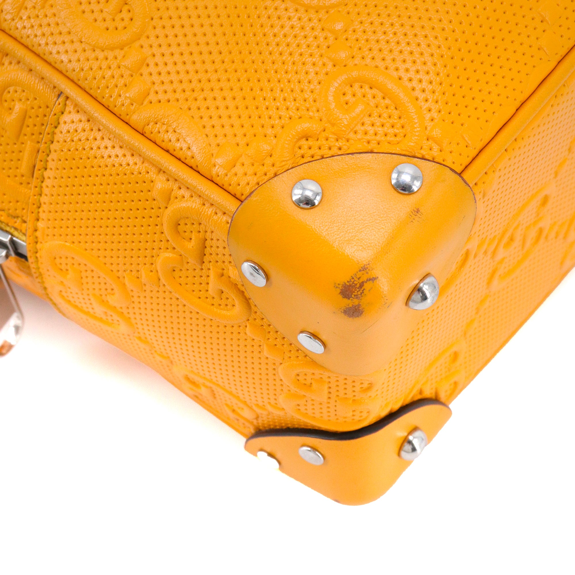 GUCCI - Gucci Malle shoulder bag in yellow perforated leather