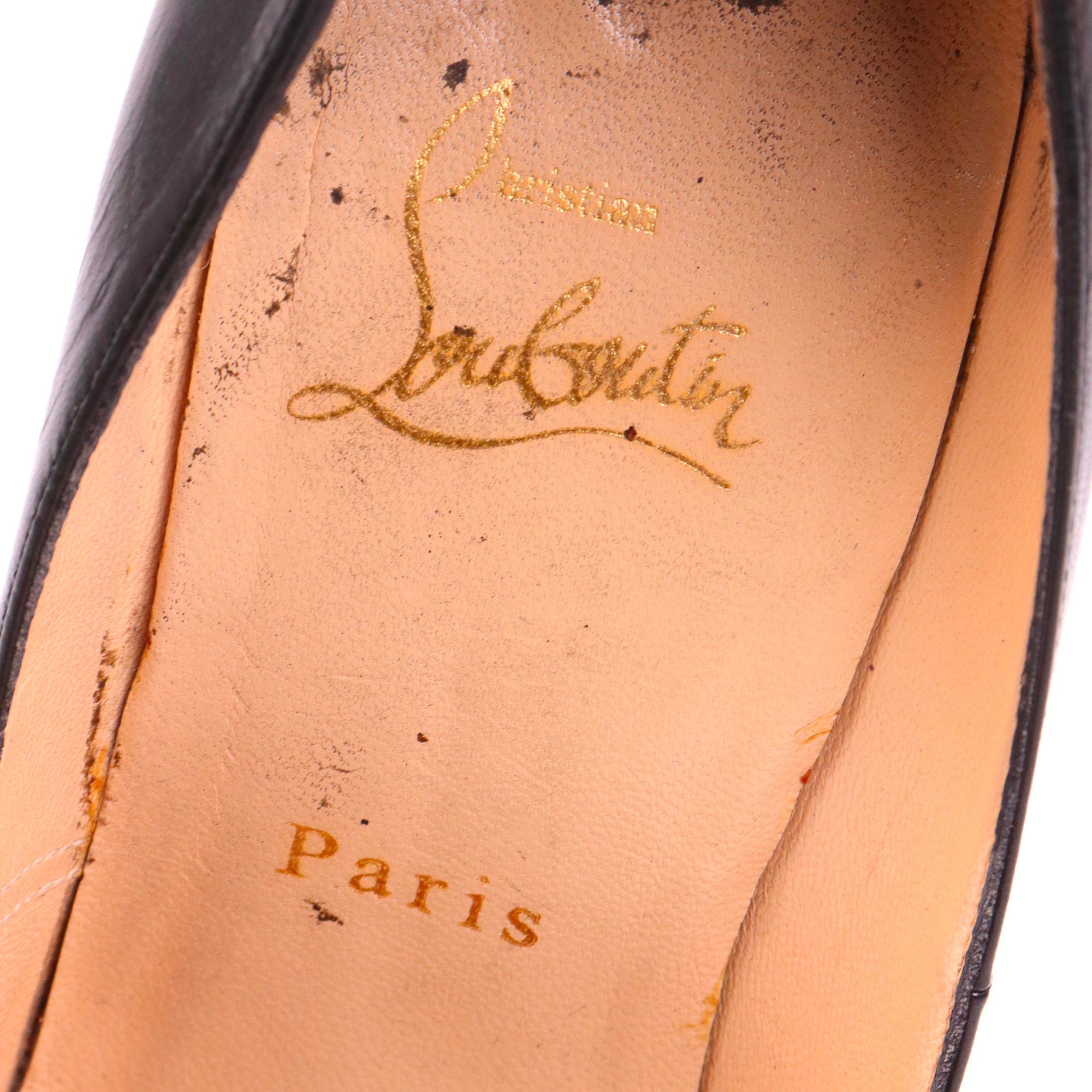 LOUBOUTIN - Louboutin So Kate pumps in black smooth leather and silver studs (T38)