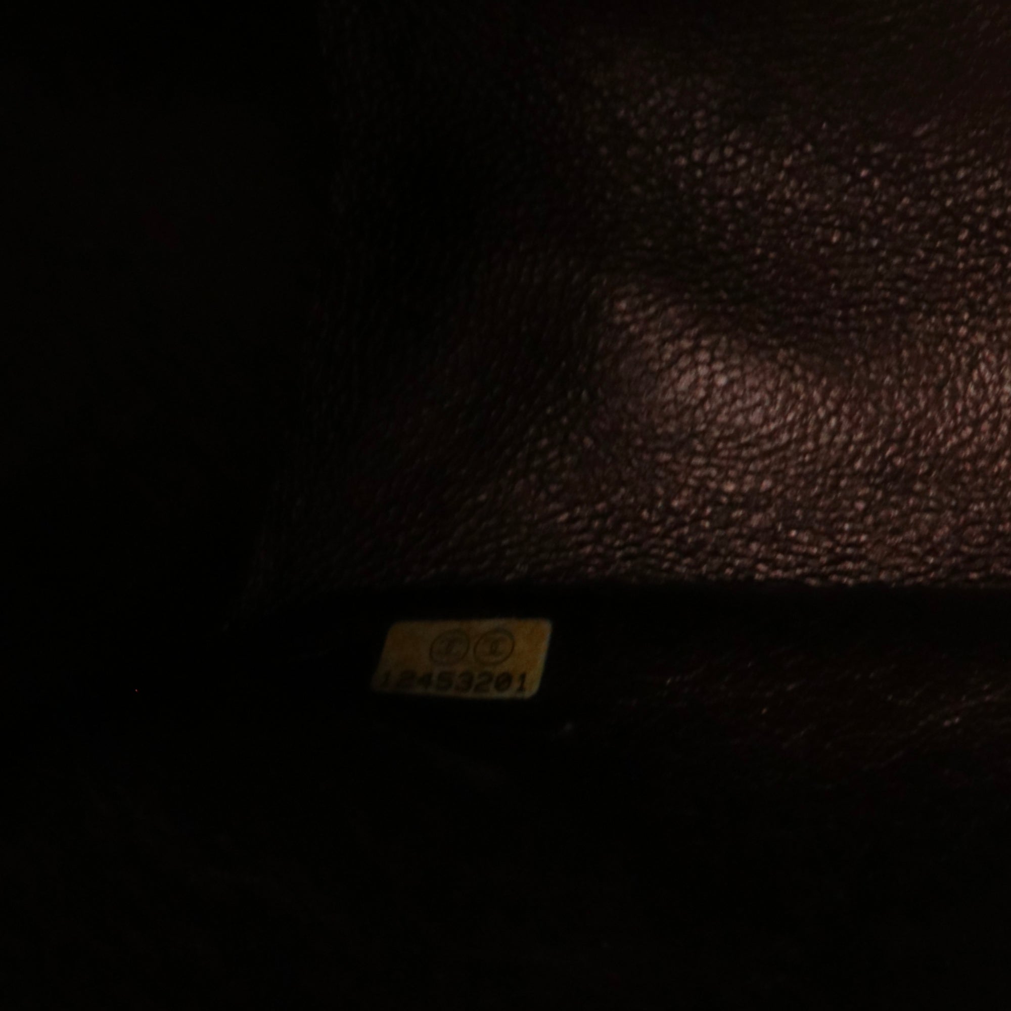 CHANEL - Sac à bandoulière 2.55 Cargo Chanel small en cuir froissé bronze