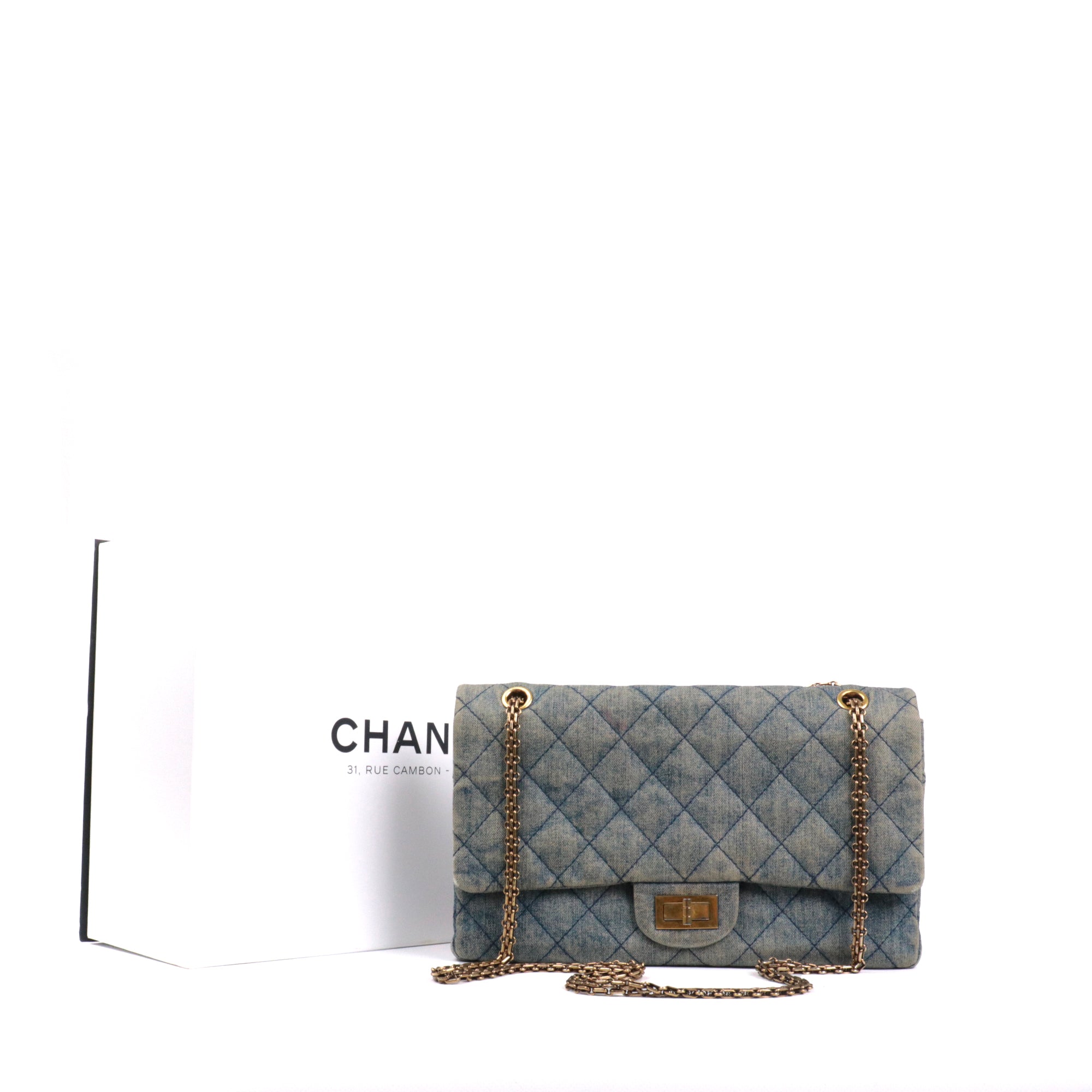 CHANEL - Chanel 2.55 large shoulder bag in black quilted leather