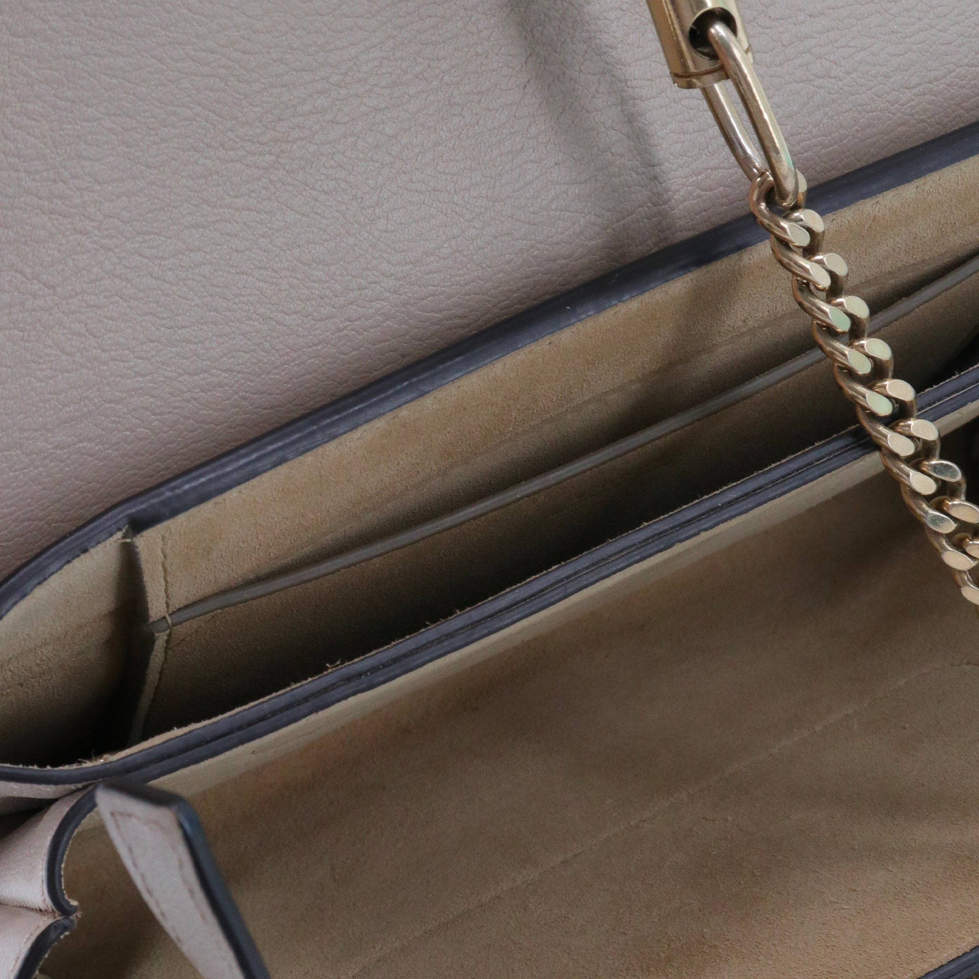 CHLOÉ - Chloé Faye PM shoulder bag in taupe grained leather