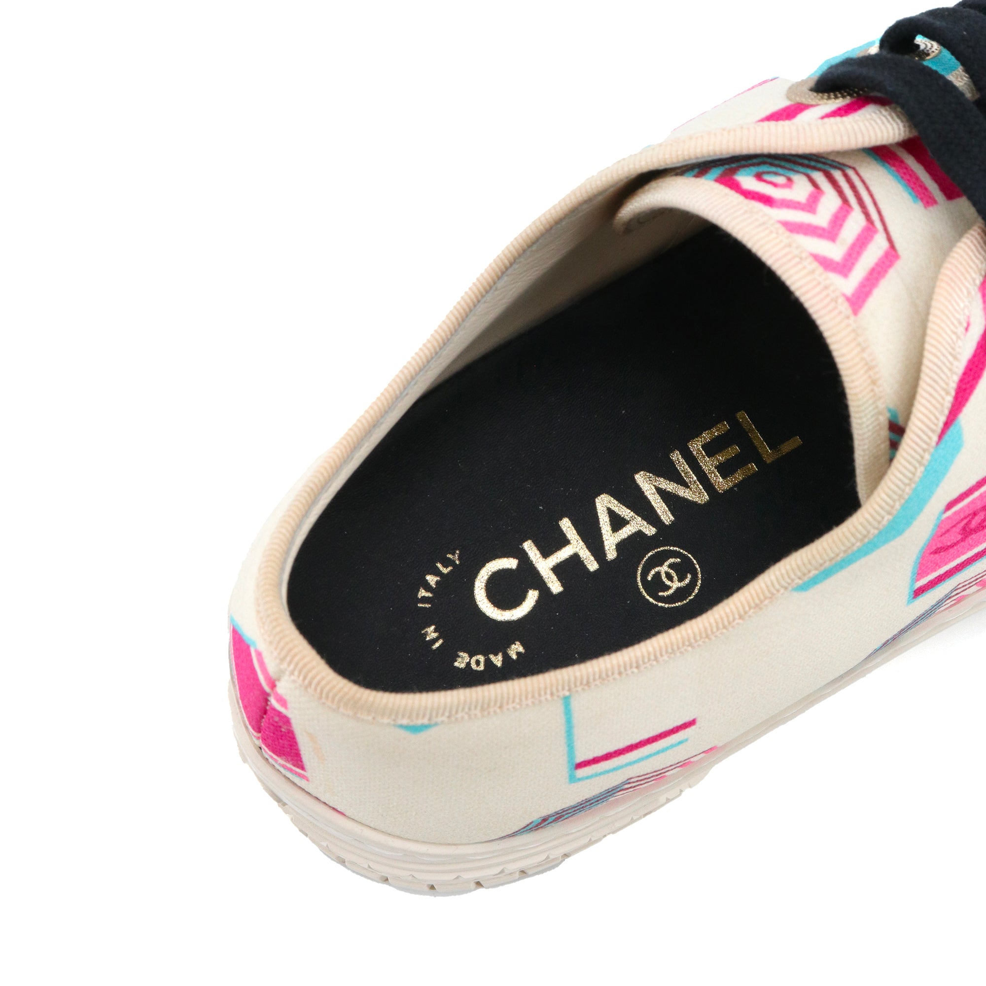 CHANEL - Sneakers CC Chanel en toile multicolore (T35.5)