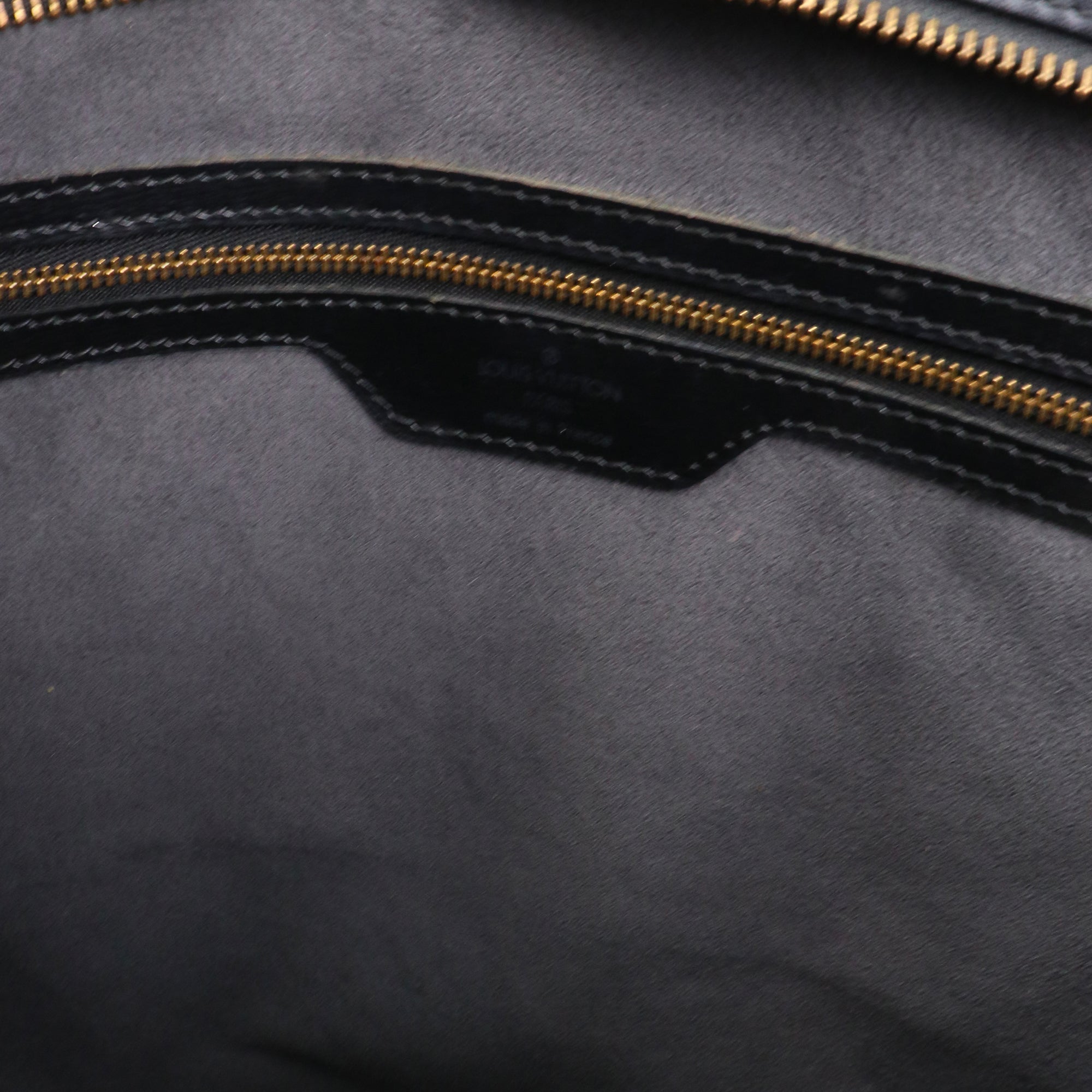 LOUIS VUITTON - Saint Jacques handbag in black epi leather