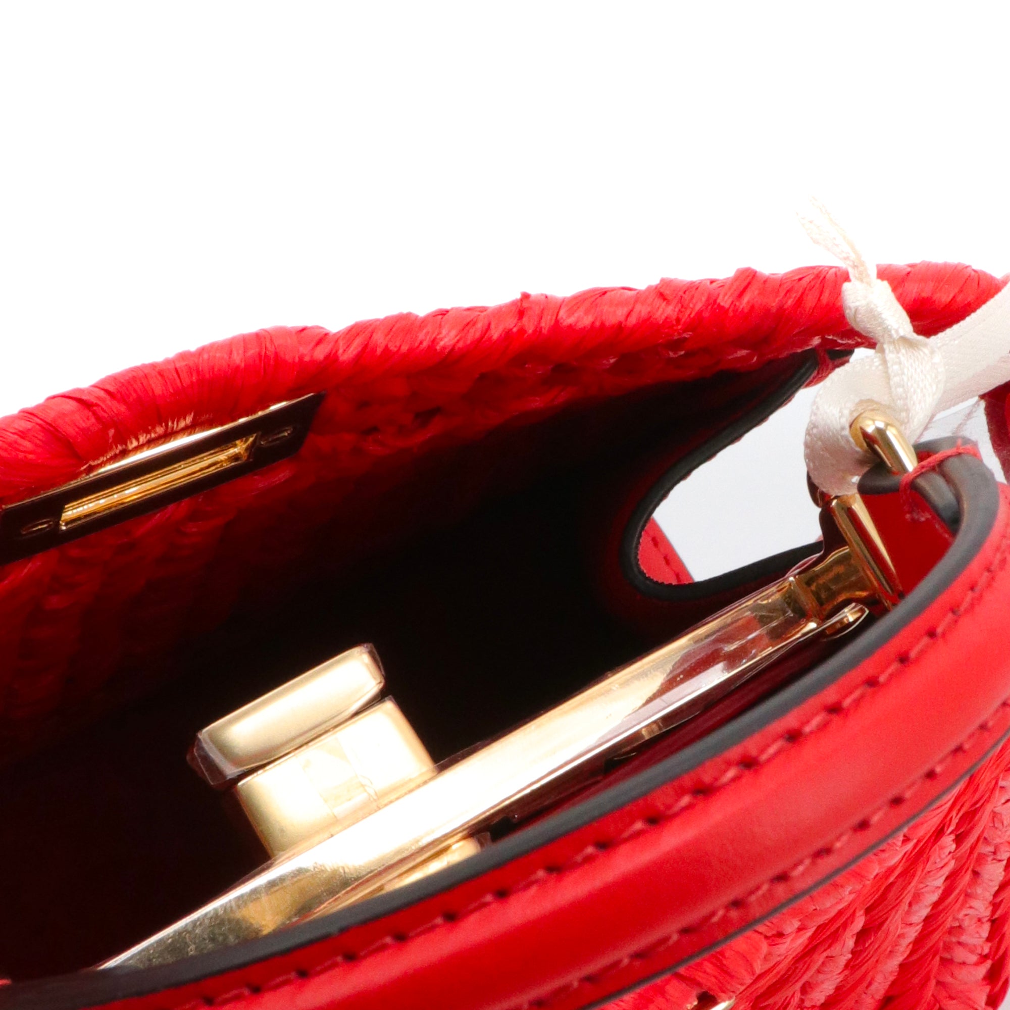 FENDI - Fendi Peekaboo Iseeu handbag in raffia and red leather
