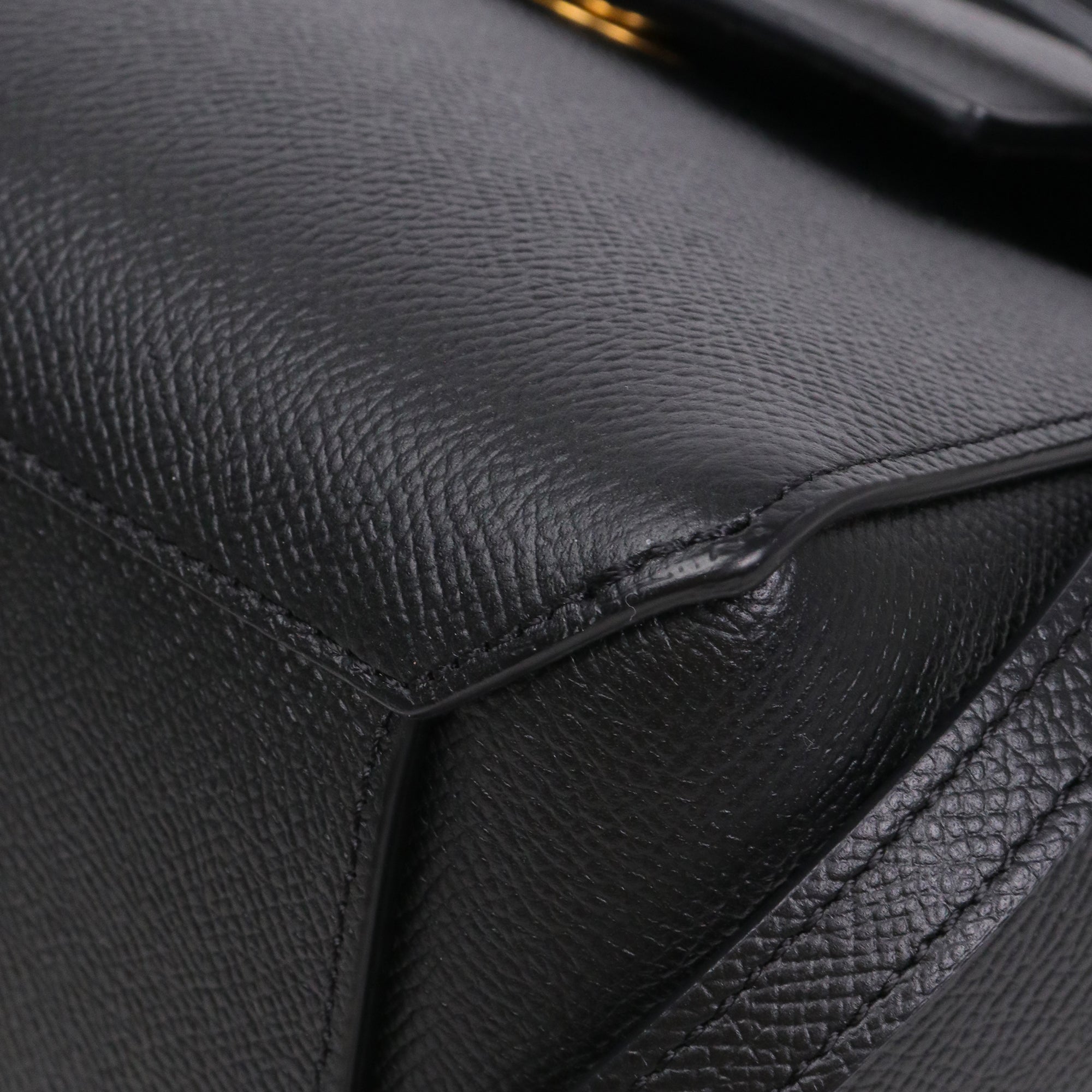 CELINE - Sac à bandoulière Belt nano Celine en cuir grainé noir