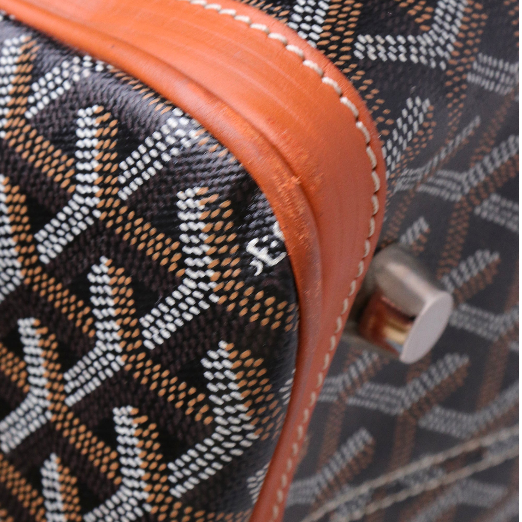 GOYARD - Sac à main Croisière Goyard en toile enduite noire