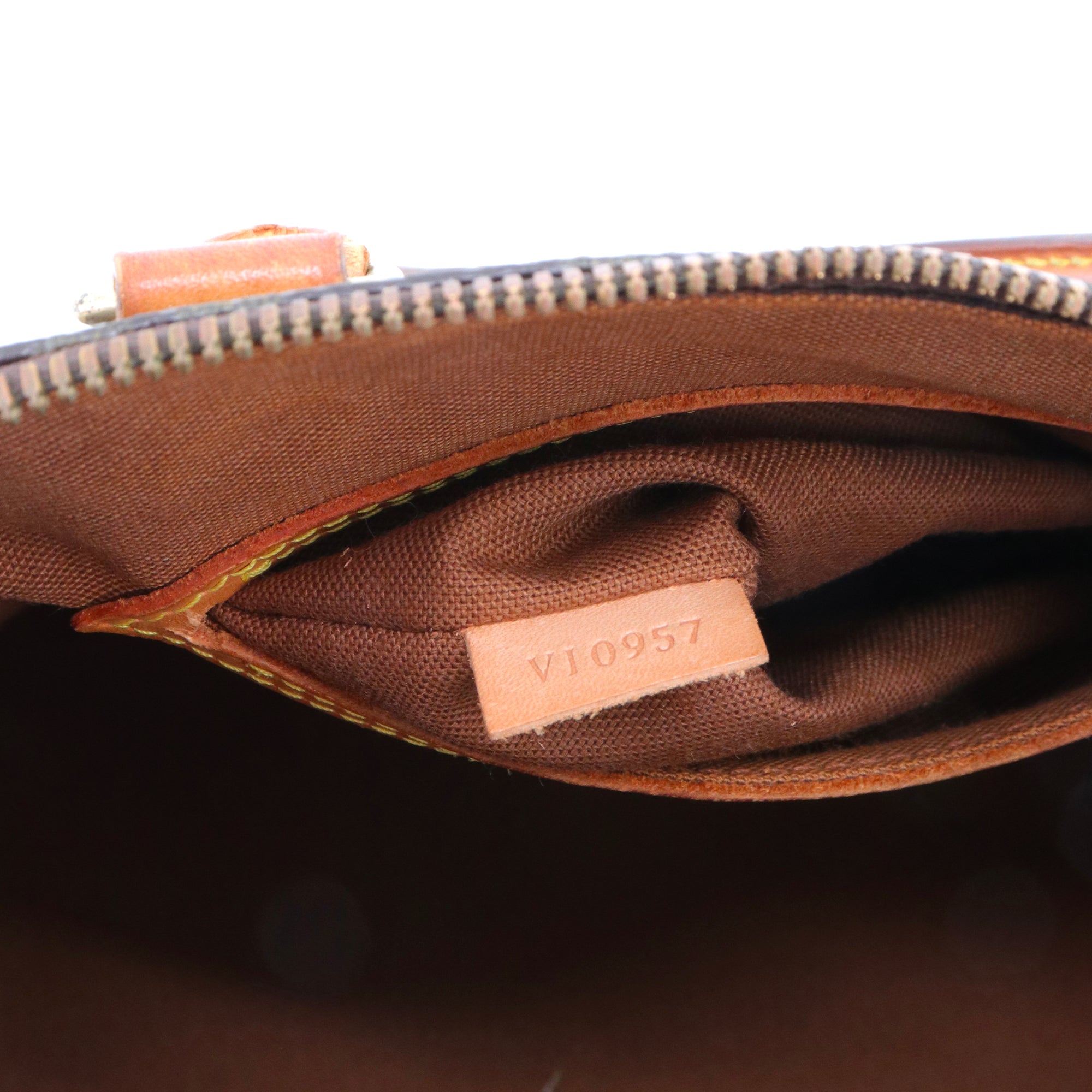 LOUIS VUITTON - Sac à main Alma PM Louis Vuitton en toile monogrammée vintage