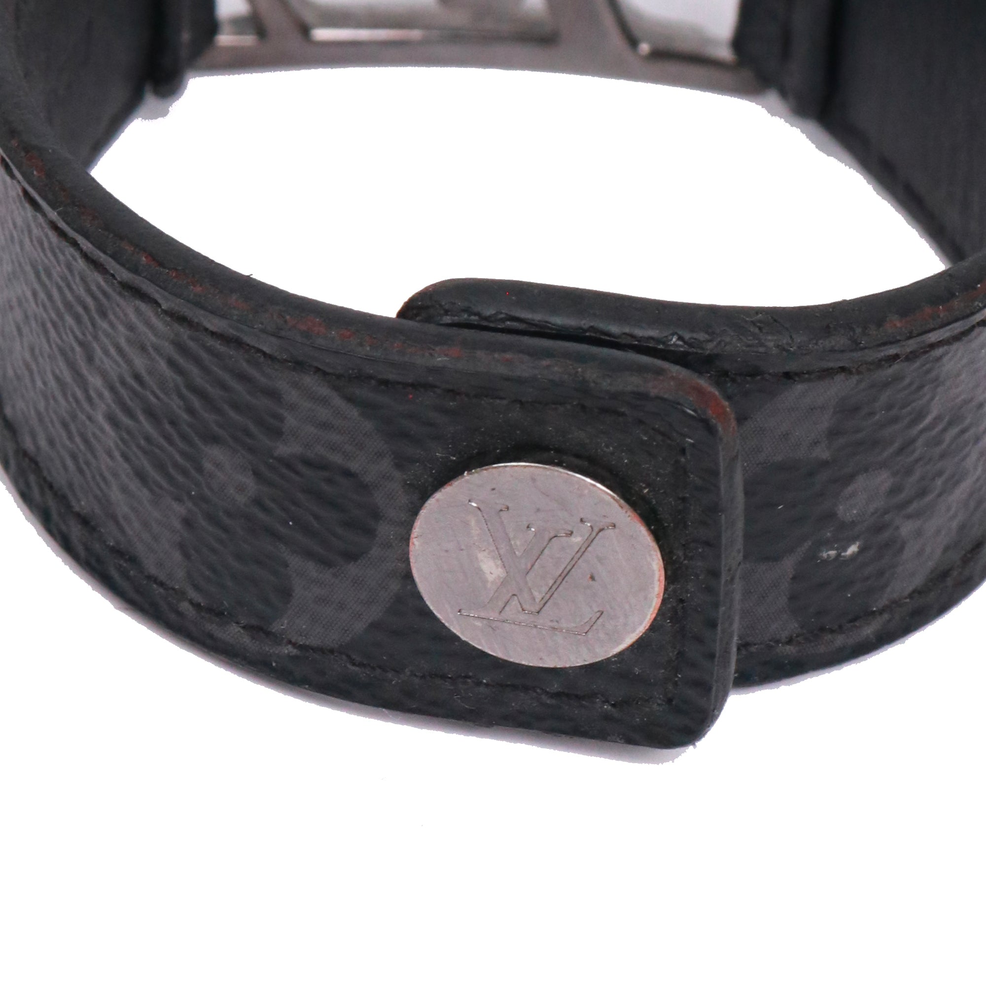 LOUIS VUITTON - Essential V bracelet in monogram canvas (T17)