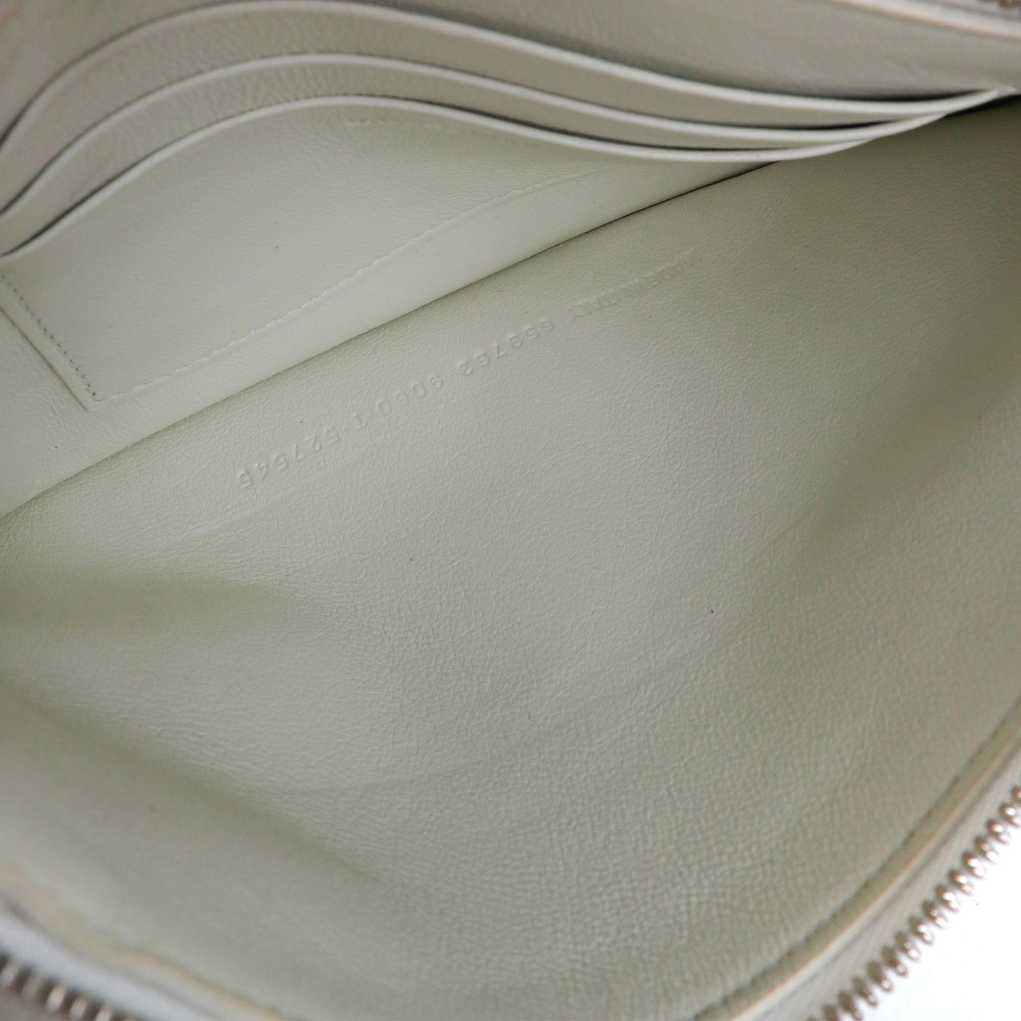 BALENCIAGA - Balenciaga Ville wallet in white grained leather and wrist strap
