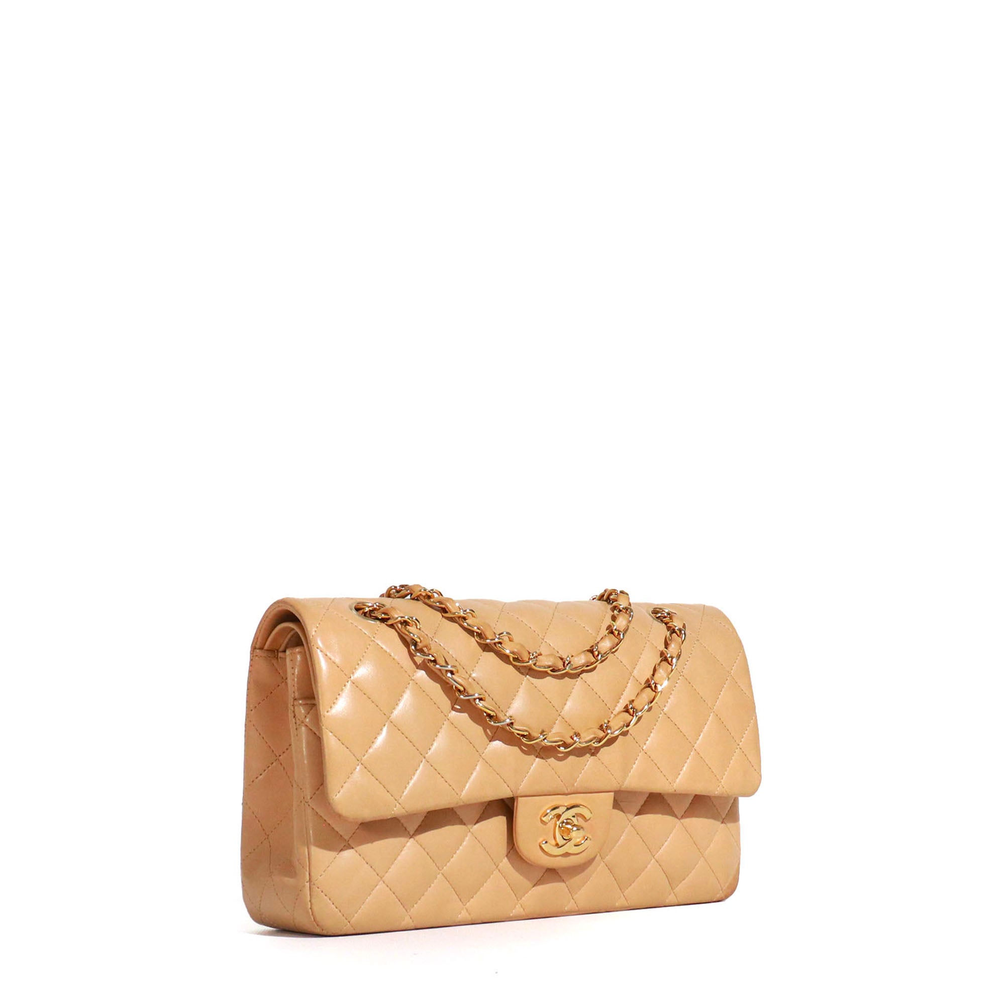 CHANEL - Sac à main Timeless 25 double flap en cuir matelassé beige
