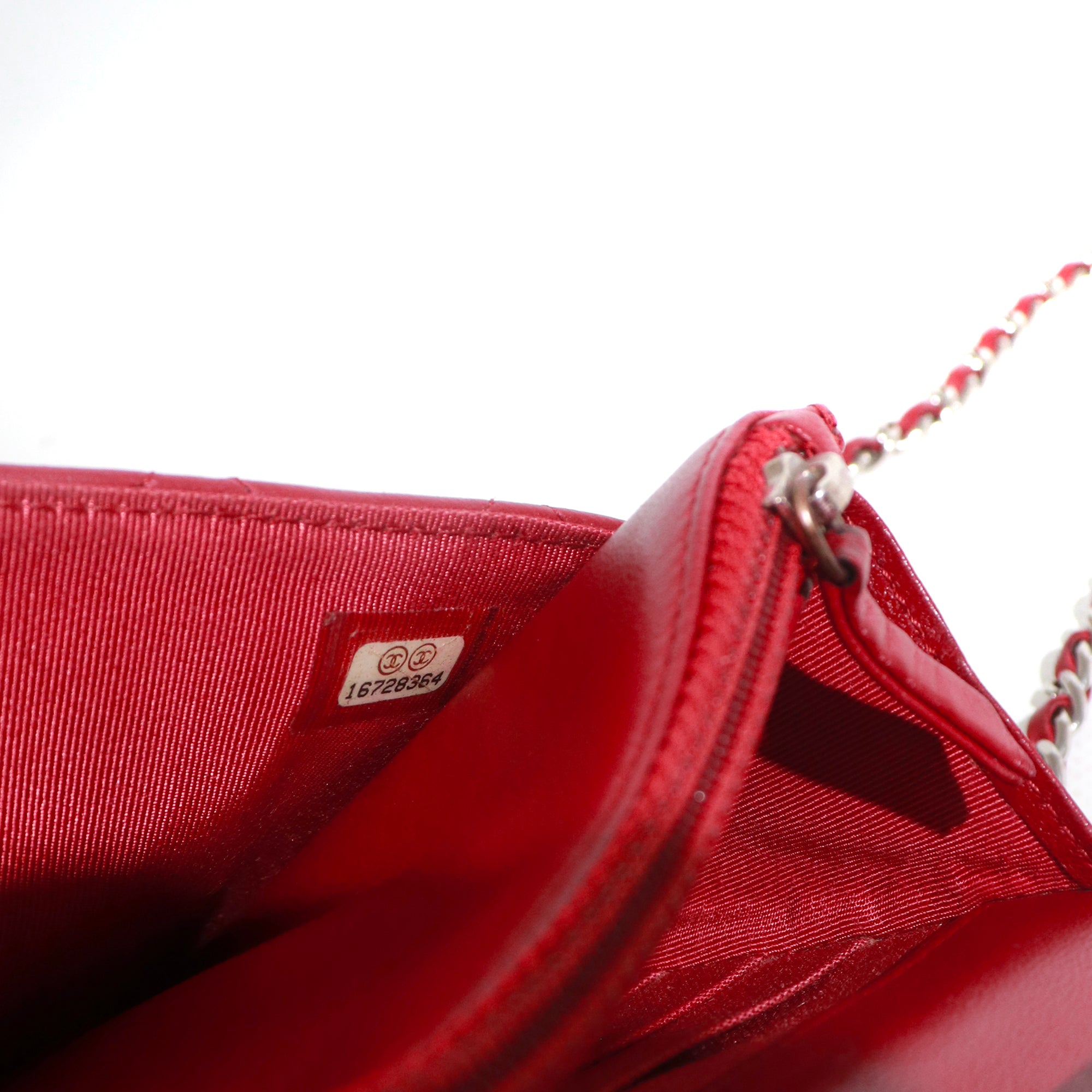 CHANEL - Timeless Wallet On Chain bag in burgundy red smooth leather