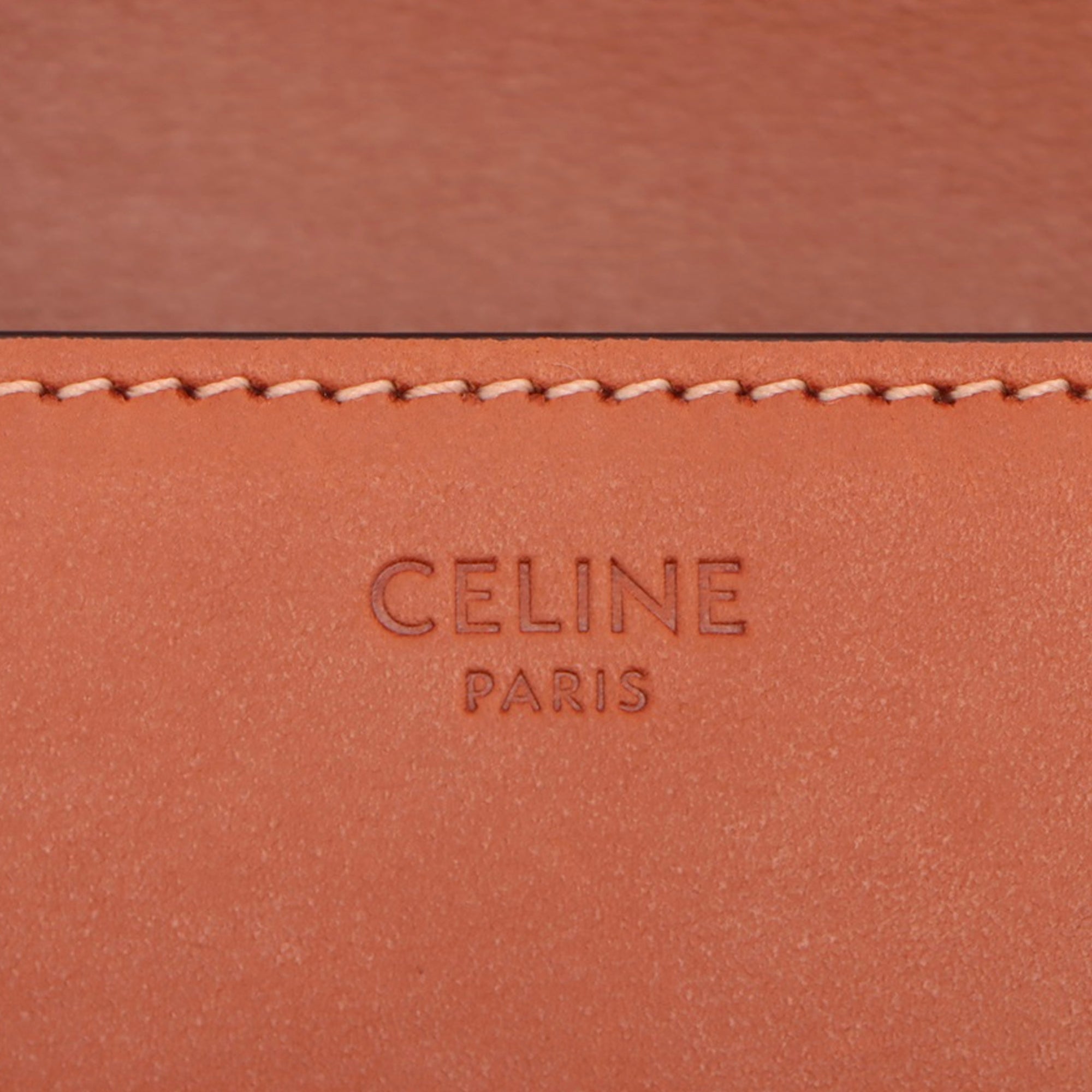 CELINE - Sac à épaule Triomphe Shoulder en cuir de veau naturel